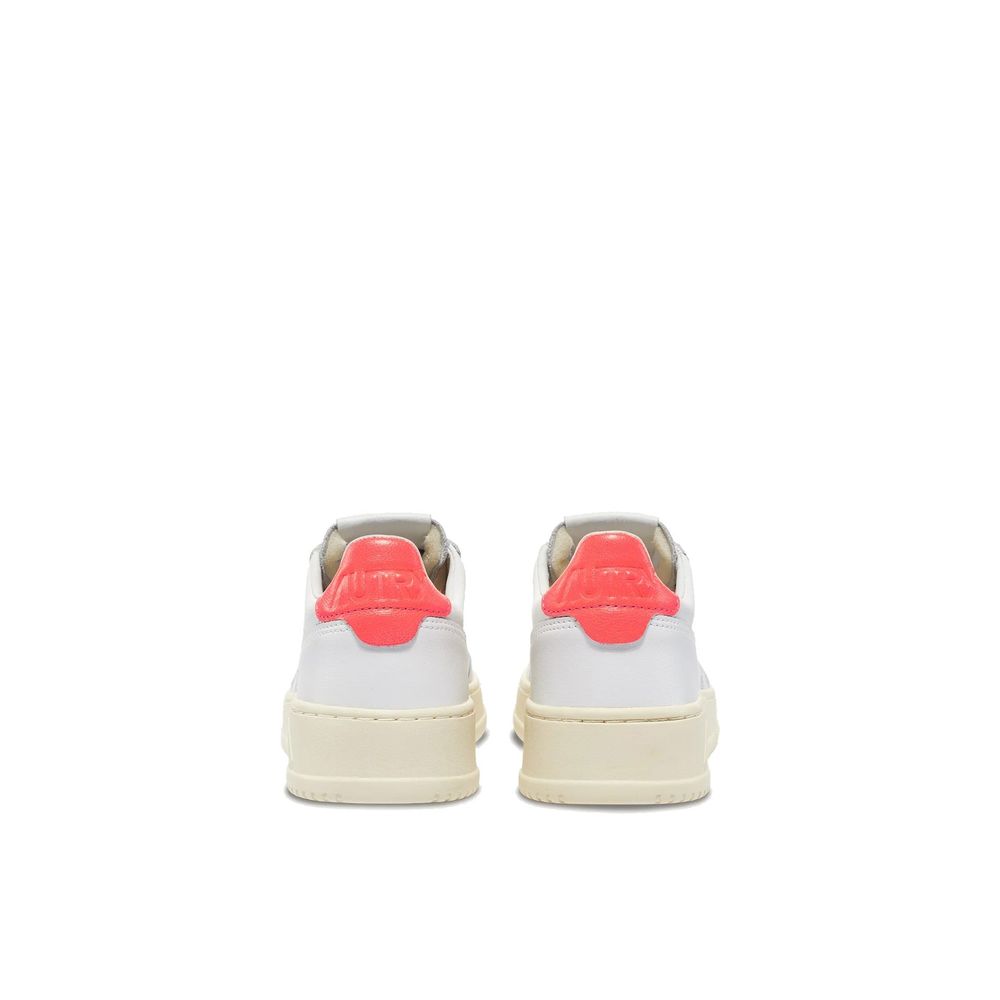 Autry Medalist Low da Donna in Pelle Bianca, con Logo Ricamato