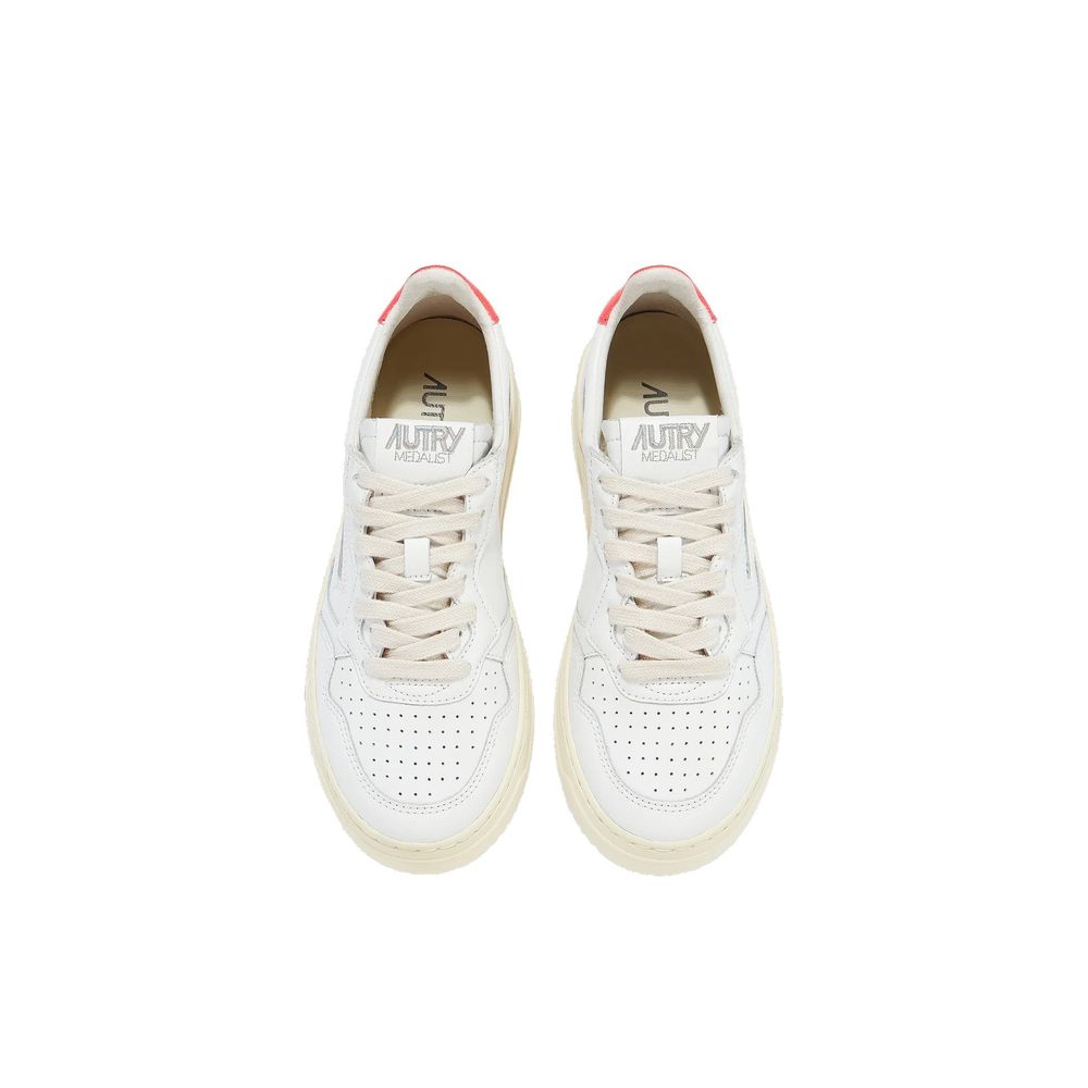 Autry Medalist Low da Donna in Pelle Bianca, con Logo Ricamato
