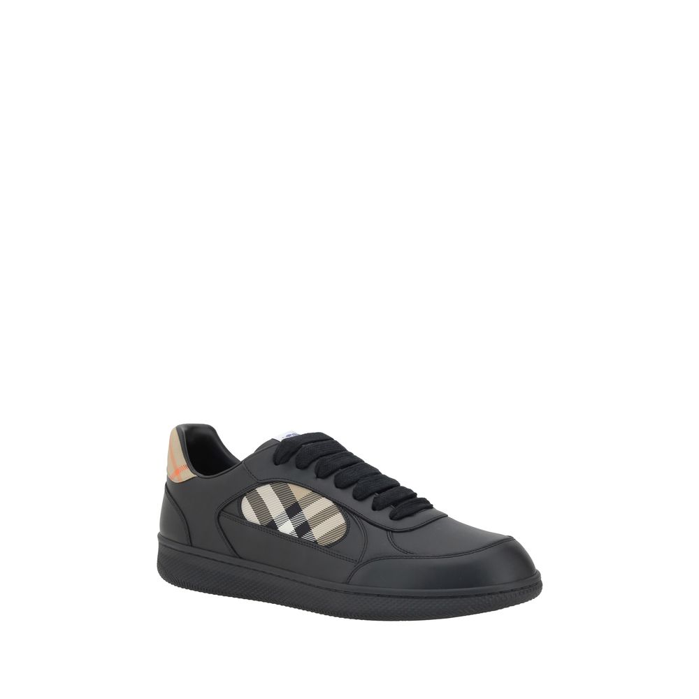 Sneakers Low Top Burberry in Pelle Nera, Pannello Check Laterale e EKD