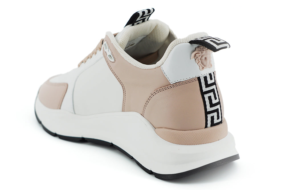 Sneakers Low Top Versace in Pelle di Vitello Rosa e Bianca, Logo Medusa