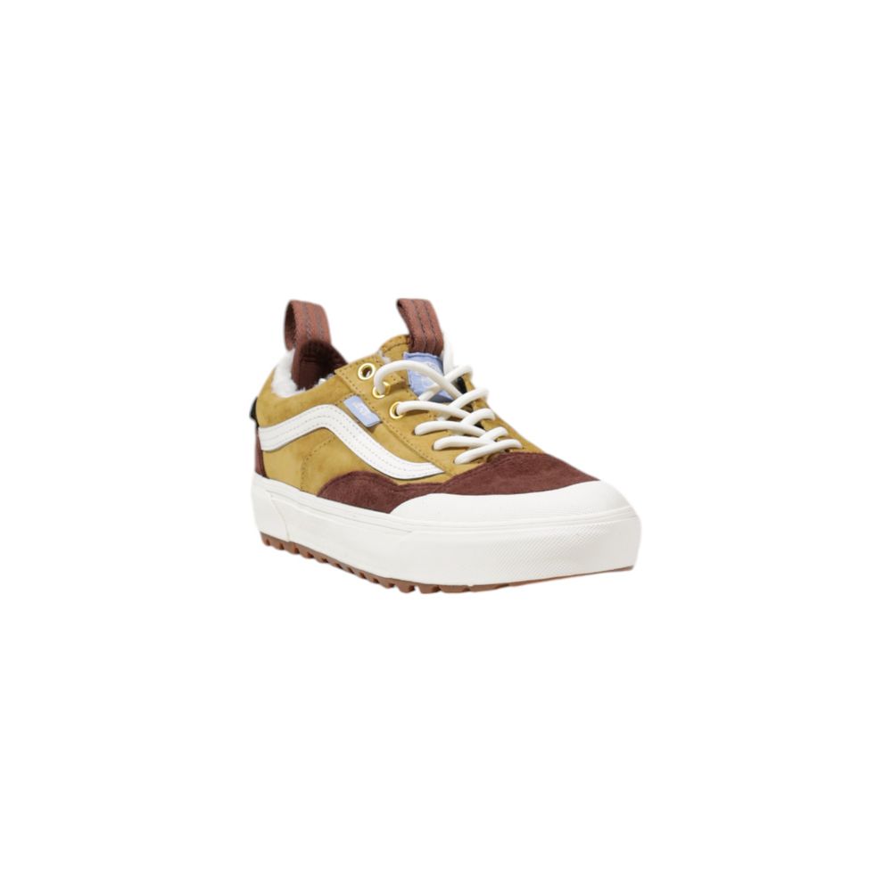 Vans Old Skool MTE-2 Low Top Sneakers in Beige Leather, Padded
