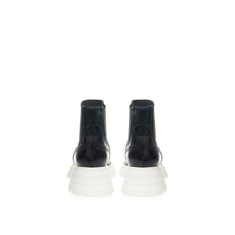 Alexander McQueen Chelsea Boot in Pelle Spazzolata Suola Bianca a Contrasto