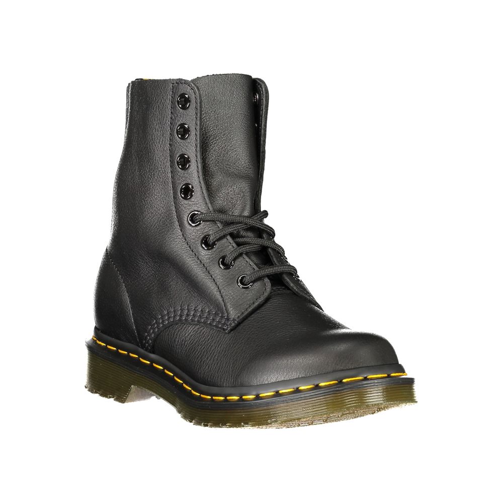 Anfibi Dr. Martens in Pelle Nera, Chiusura Stringata