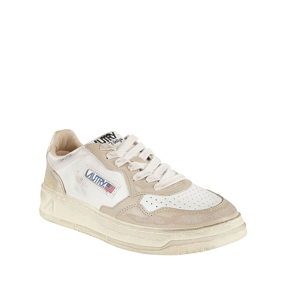 Autry Low Top Distressed da Donna in Pelle Beige, Indonesia
