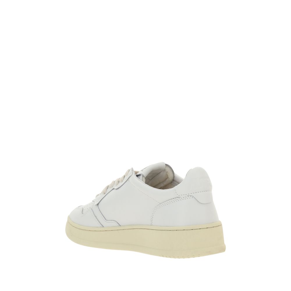 Autry Medalist Low Men's White Calfskin, Tone-on-Tone Logo
