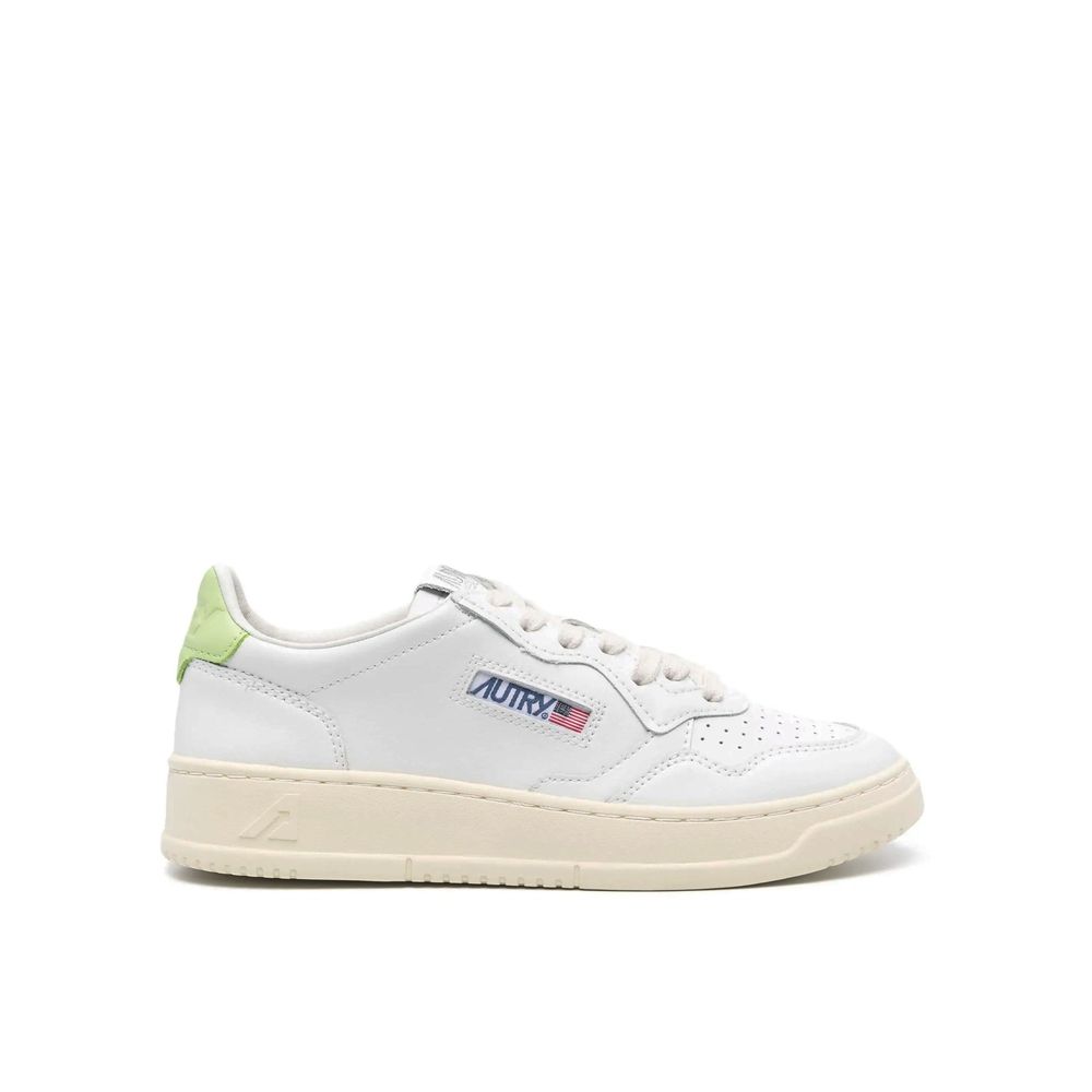 Autry Medalist Low da Donna in Pelle Bianca, Made in Italy