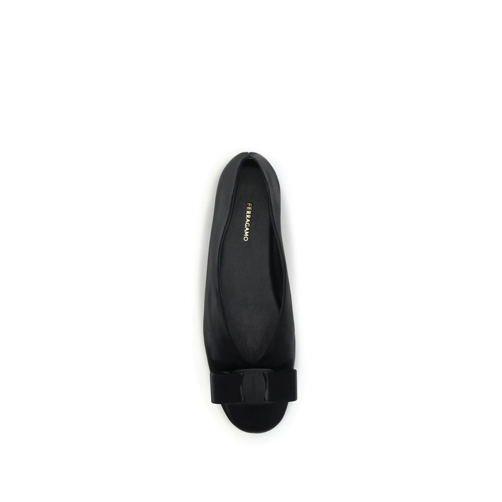 Ballerine Ferragamo Vara Bow XL Nere in Pelle di Vitello con Tacco Abbassabile
