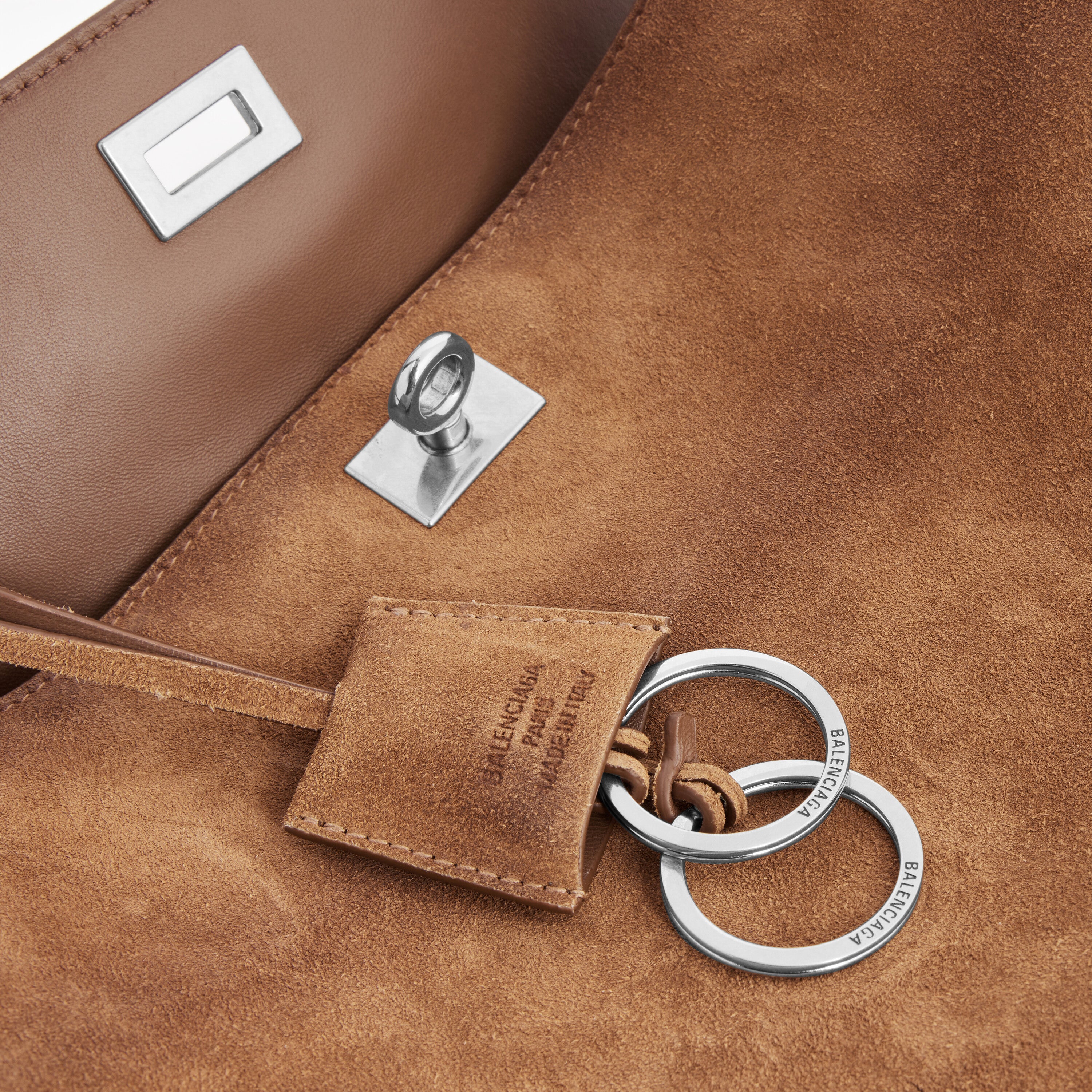 Borsa Balenciaga Rodeo Media Cammello