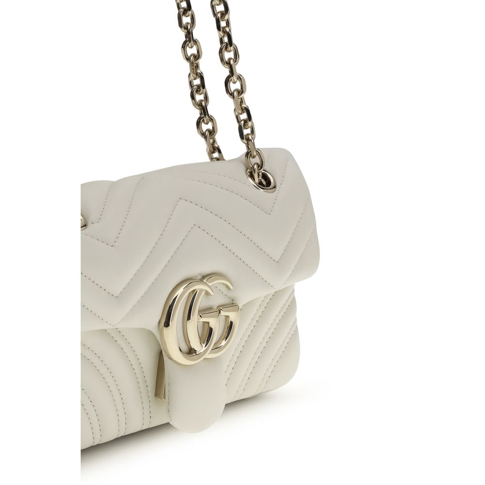 Borsa Gucci GG Marmont Piccola a Spalla Nera in Pelle di Agnello Matelassé Chevron