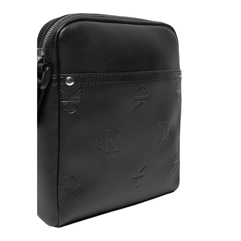 Borsa Messenger Calvin Klein Jeans REPORTER in Poliuretano Nero AOP