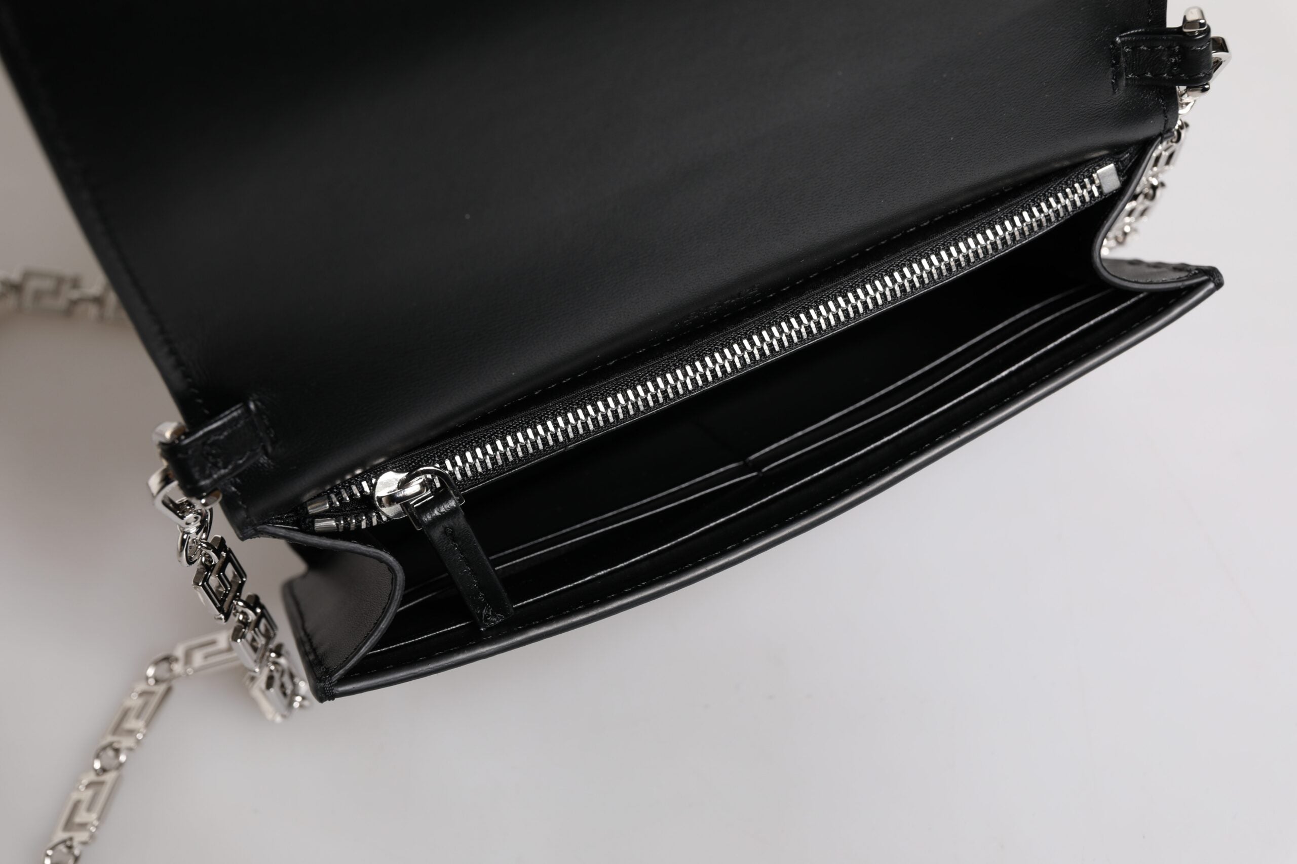 Borsa a Tracolla Versace in Pelle di Vitello Nera, Catena 100cm