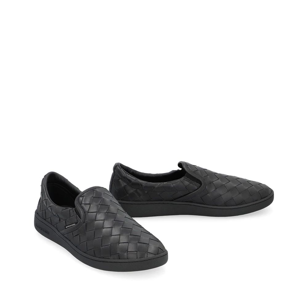 Bottega Veneta Low Top Slip-On Uomo in Pelle di Vitello Nera Intrecciato