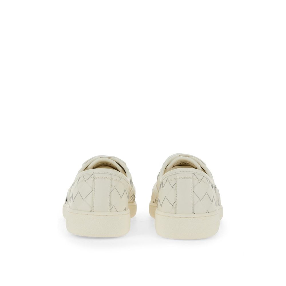 Bottega Veneta Low Top Uomo in Pelle di Vitello Bianca, Chiusura Stringata
