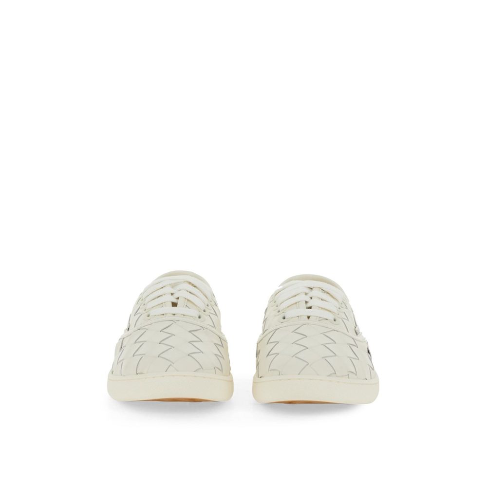 Bottega Veneta Low Top Uomo in Pelle di Vitello Bianca, Chiusura Stringata