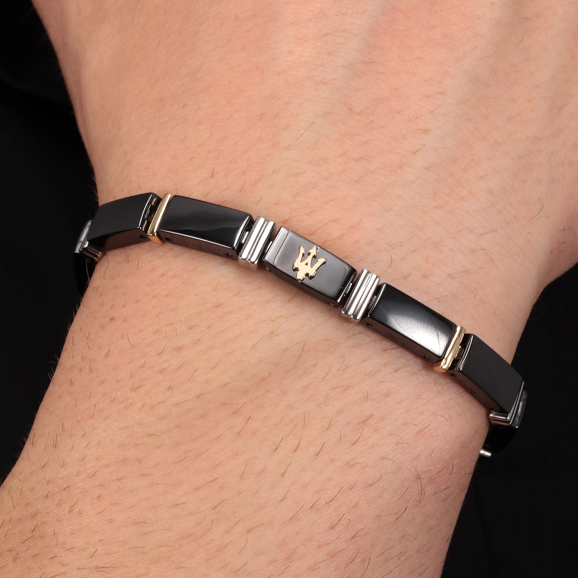 Maserati Ceramic Men's Bracelet Jm221Atz03