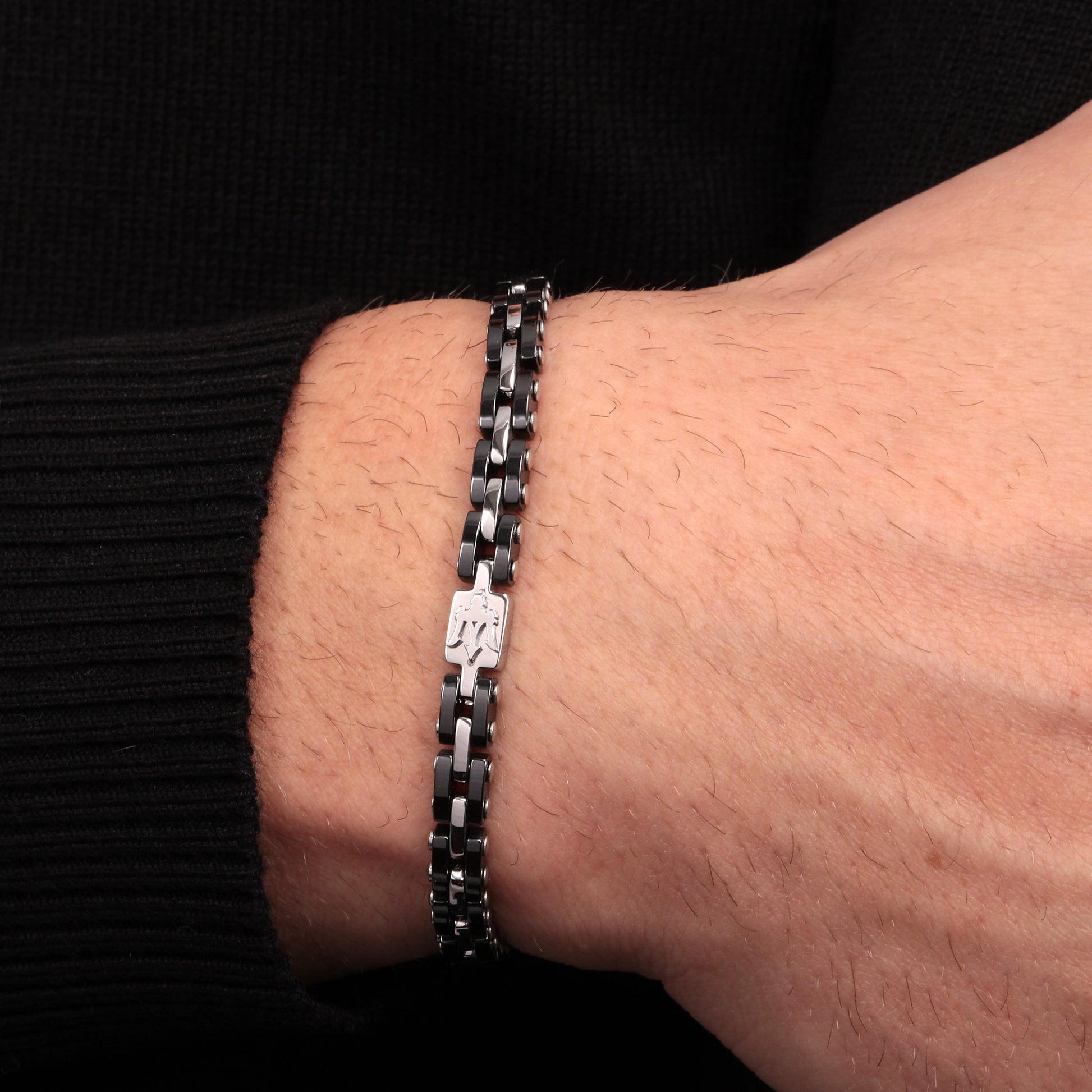 Maserati Ceramic Men's Bracelet Jm420Ati02