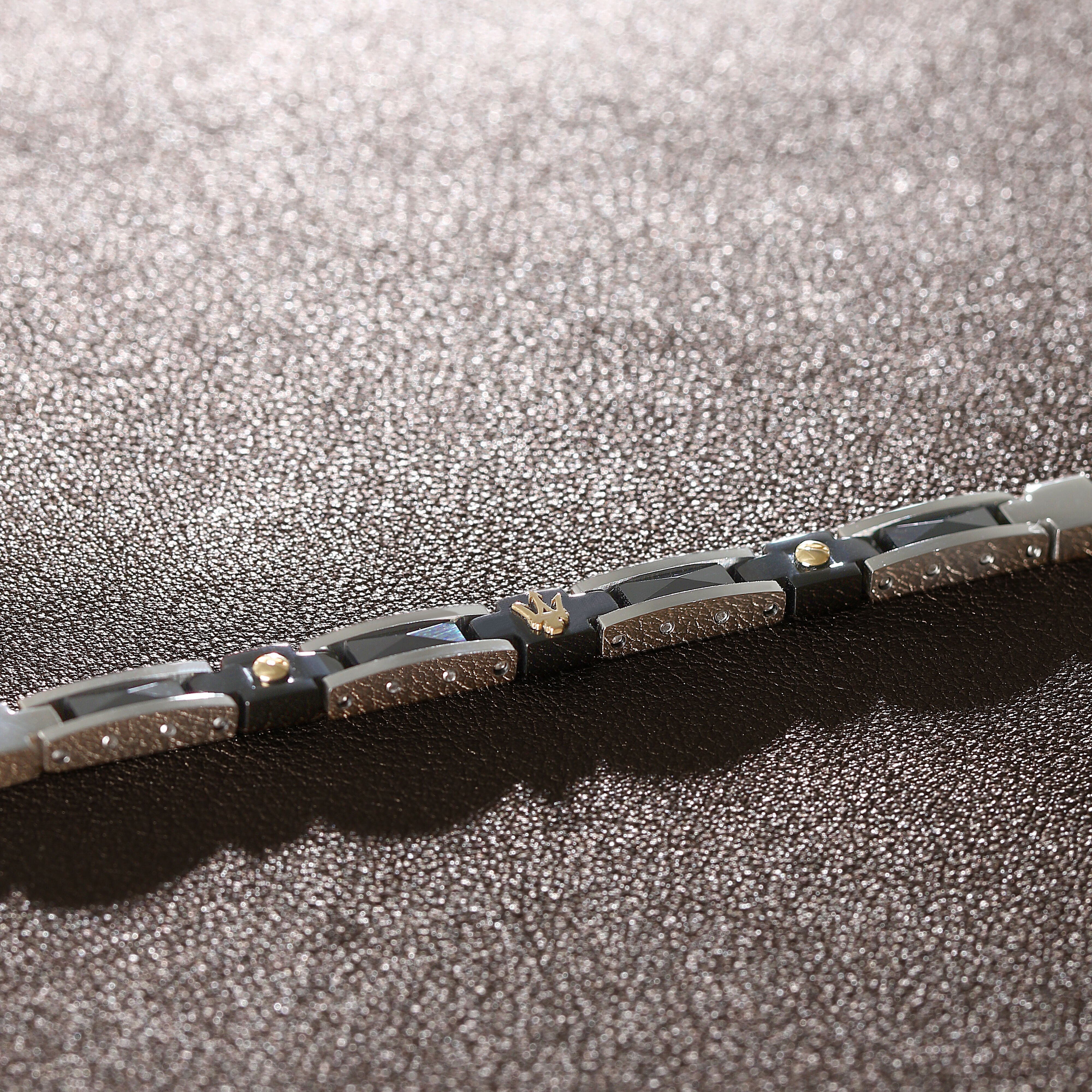 Maserati Ceramic Men's Bracelet Jm423Atz30