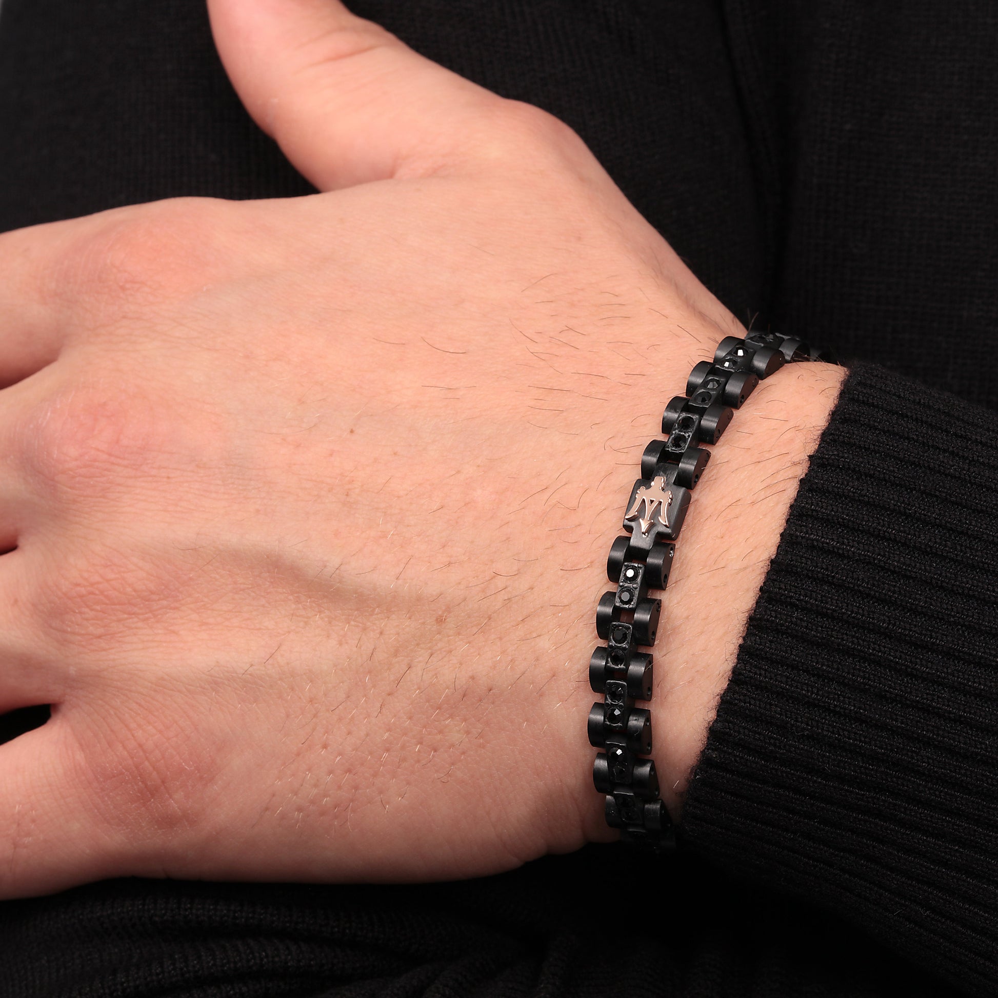 Maserati Iconic Men's Bracelet Jm420Atj01