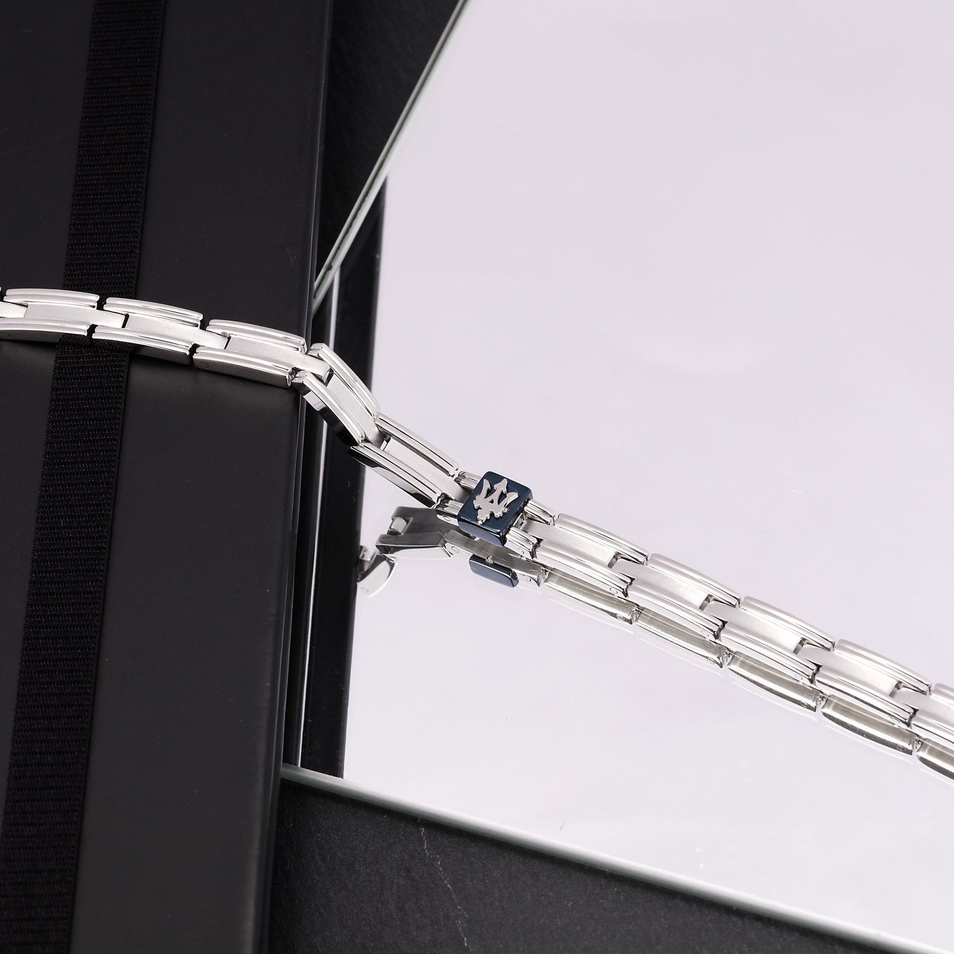 Maserati Iconic Men's Bracelet Jm420Atk03