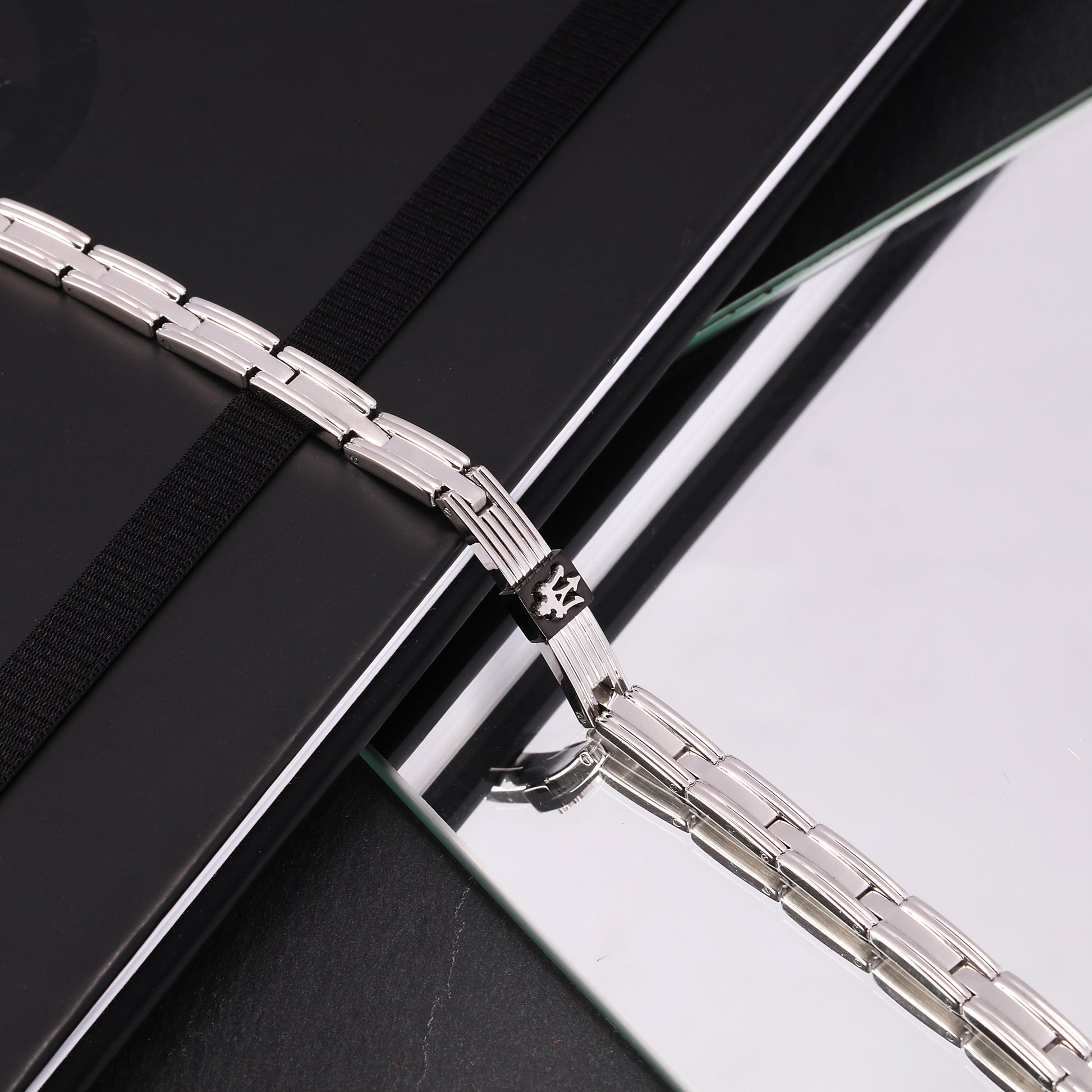 Maserati Iconic Men's Bracelet Jm420Atk04