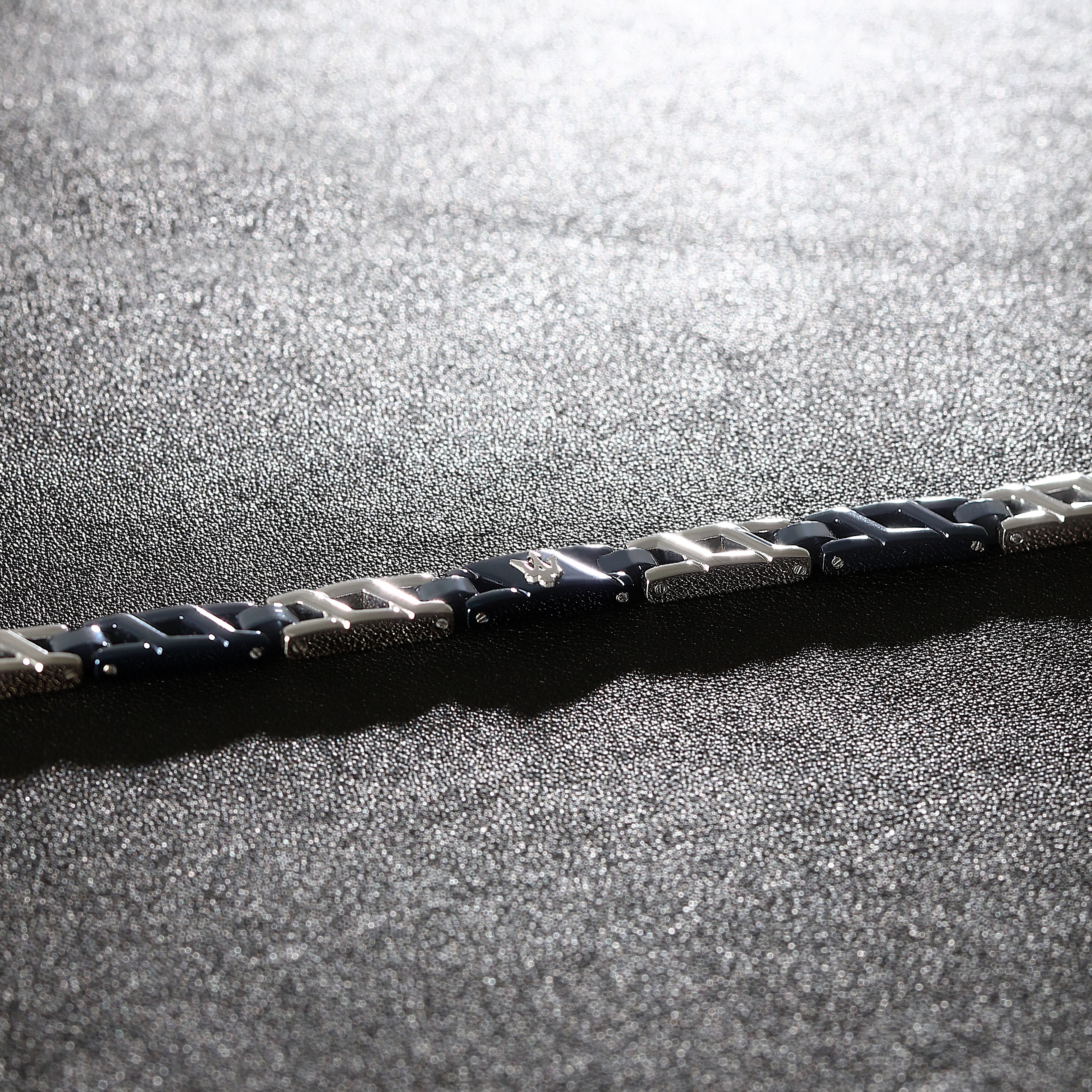 Maserati Iconic Men's Bracelet Jm523Avd31