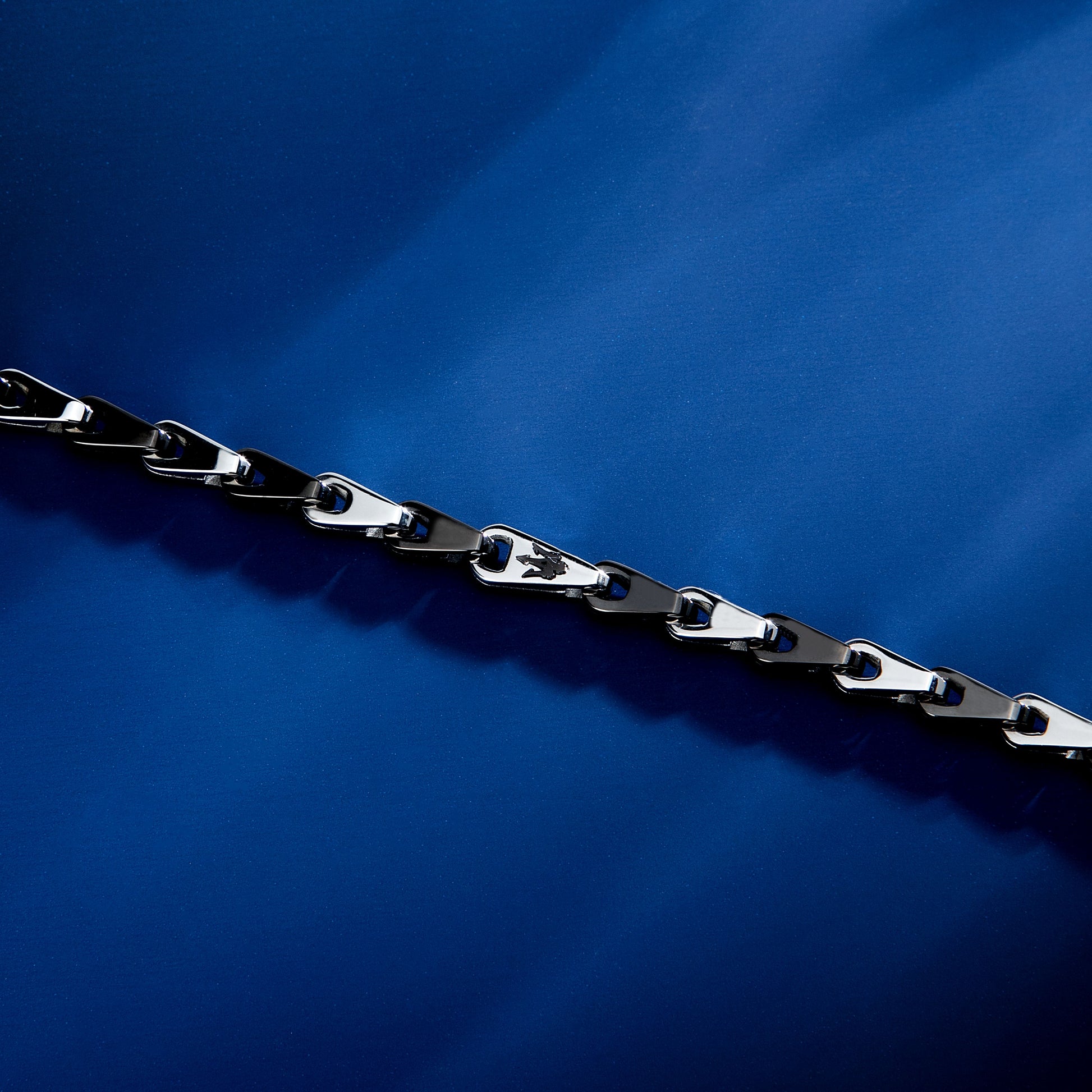 Bracciale Maserati JM425AVD100 Uomo