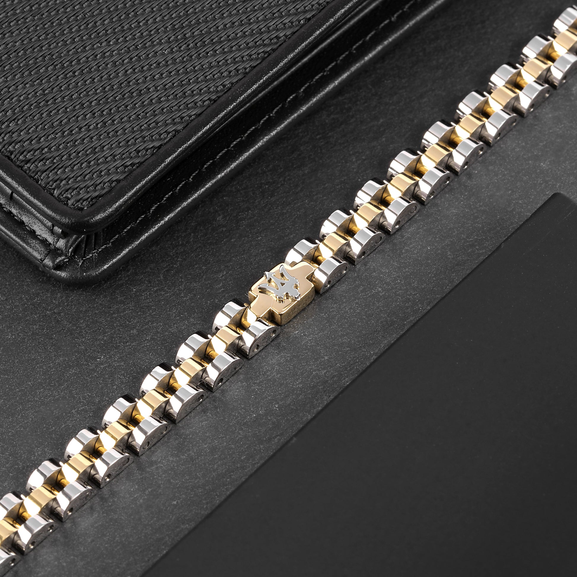Maserati Iconic Men's Bracelet Jm320Ast09