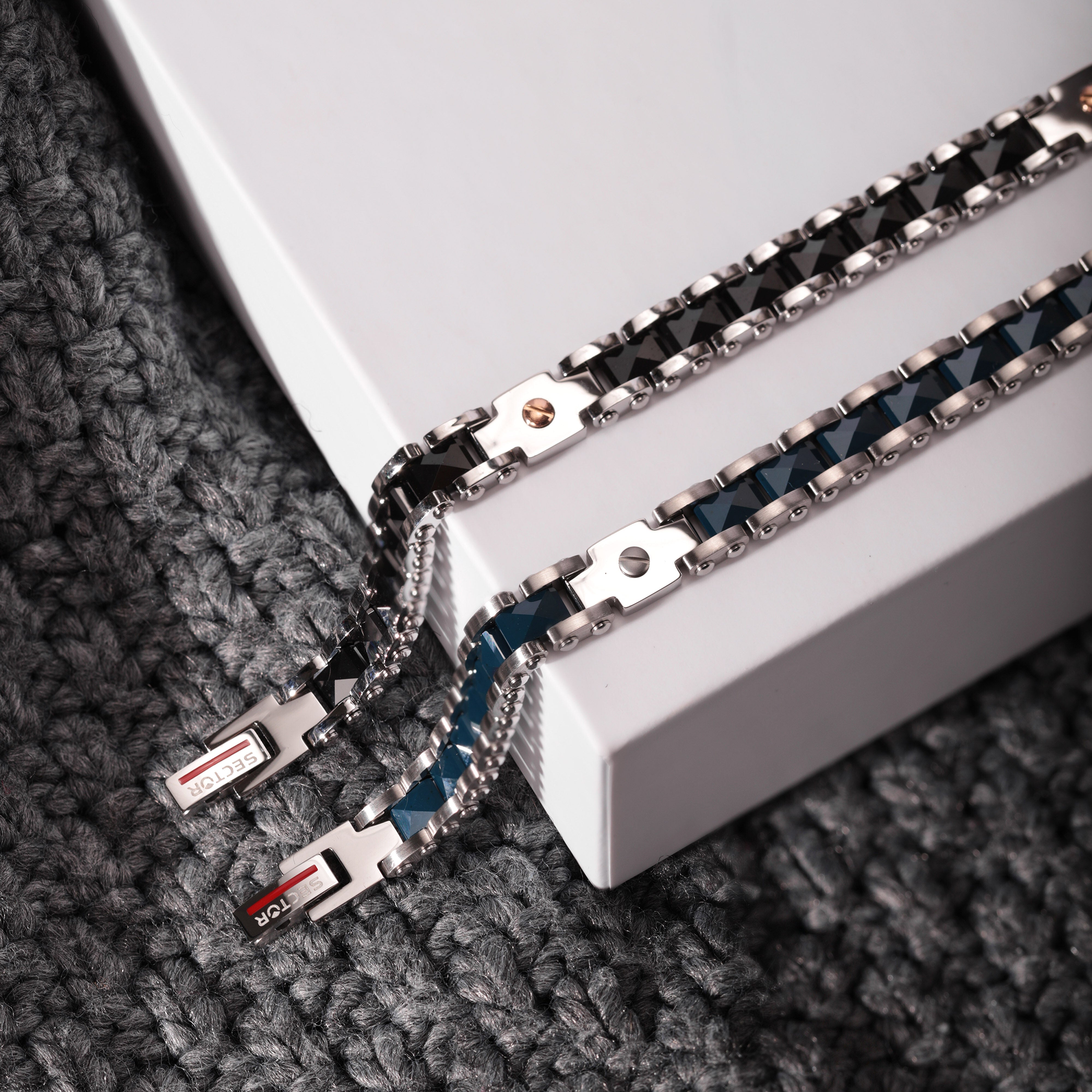 Sector Ceramic Men's Bracelet Safr30