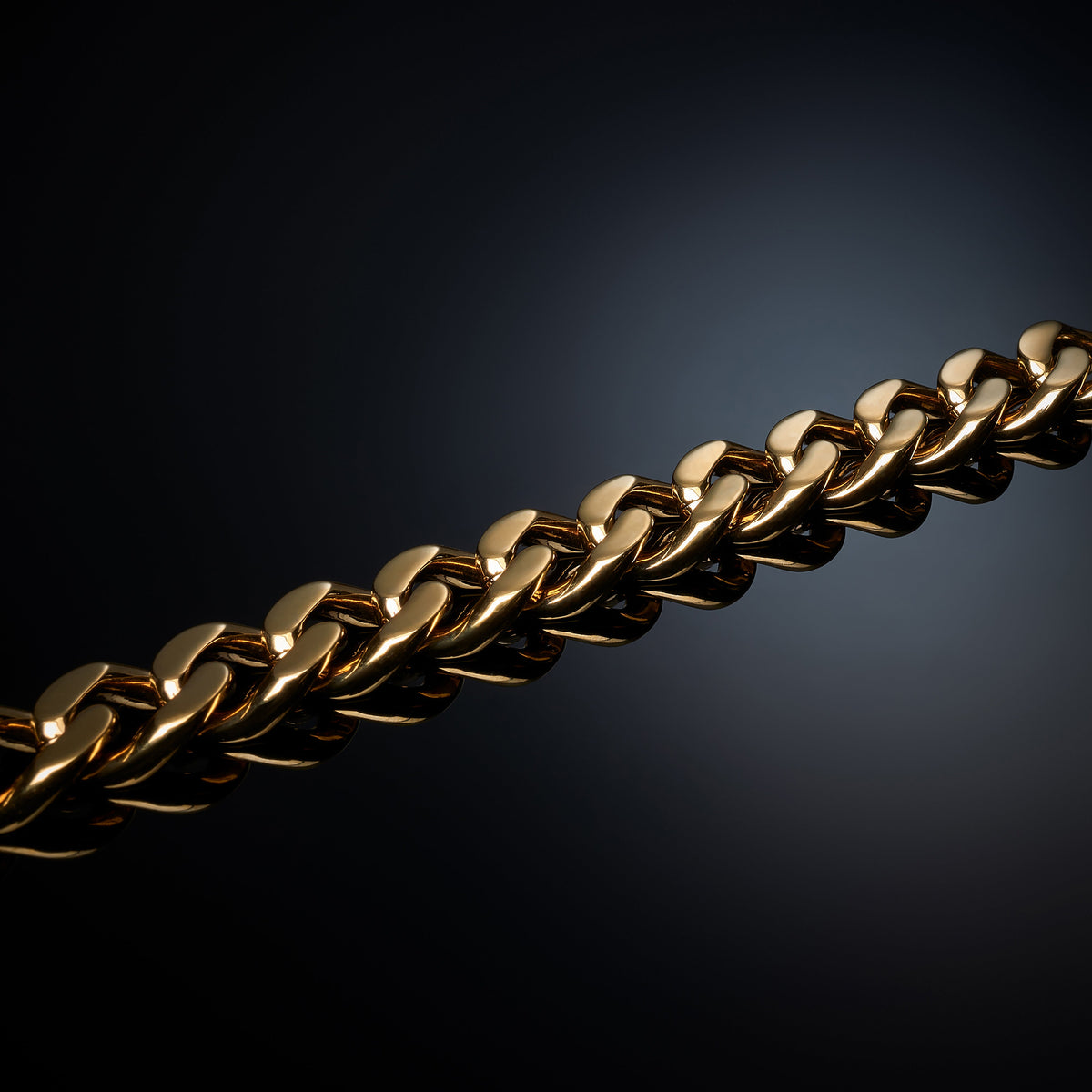 CHIARA FERRAGNI BOSSY CHAIN ​​NECKLACE J19AUW07