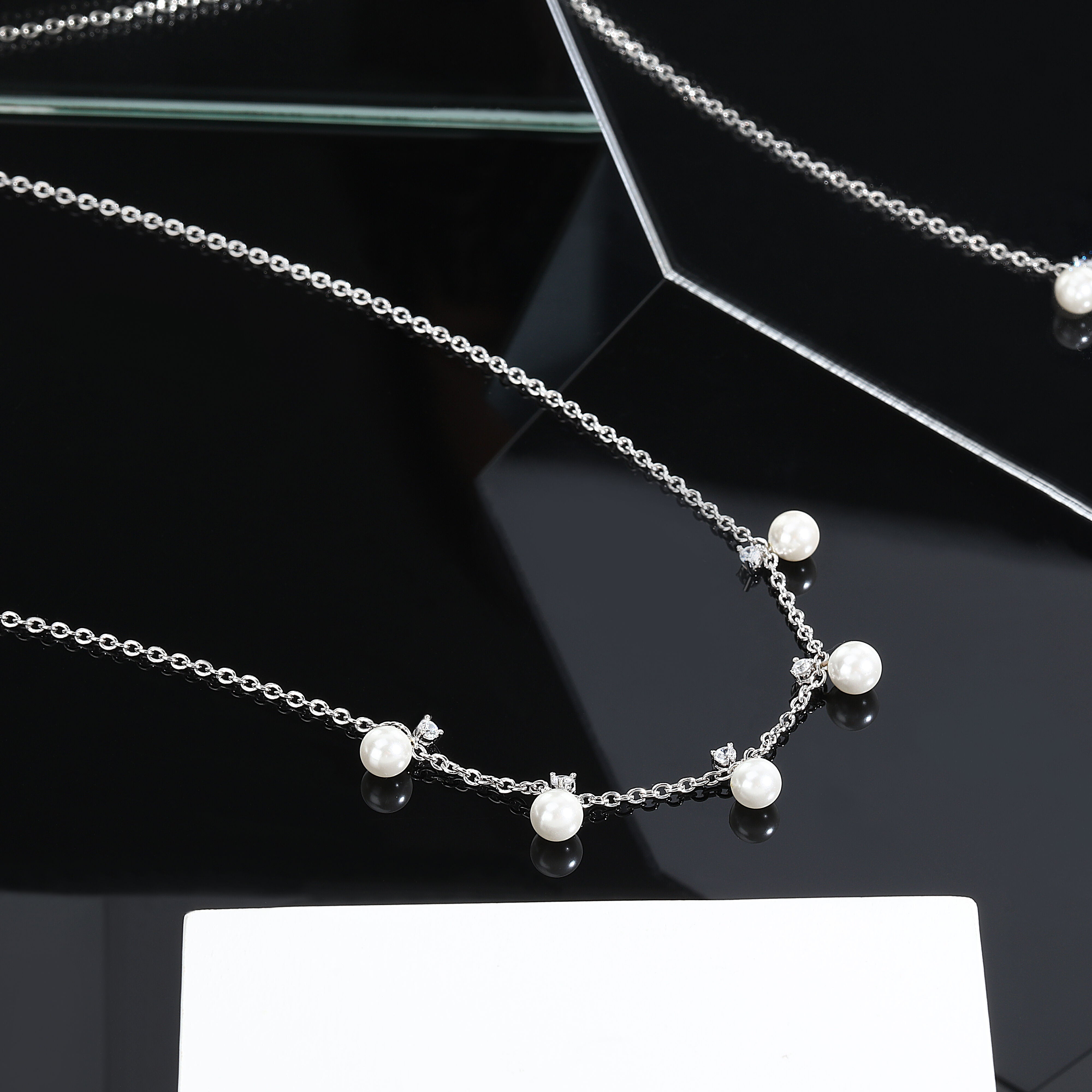MORELLATO WOMEN'S CONTEMPORARY PEARL NECKLACE SAWM03