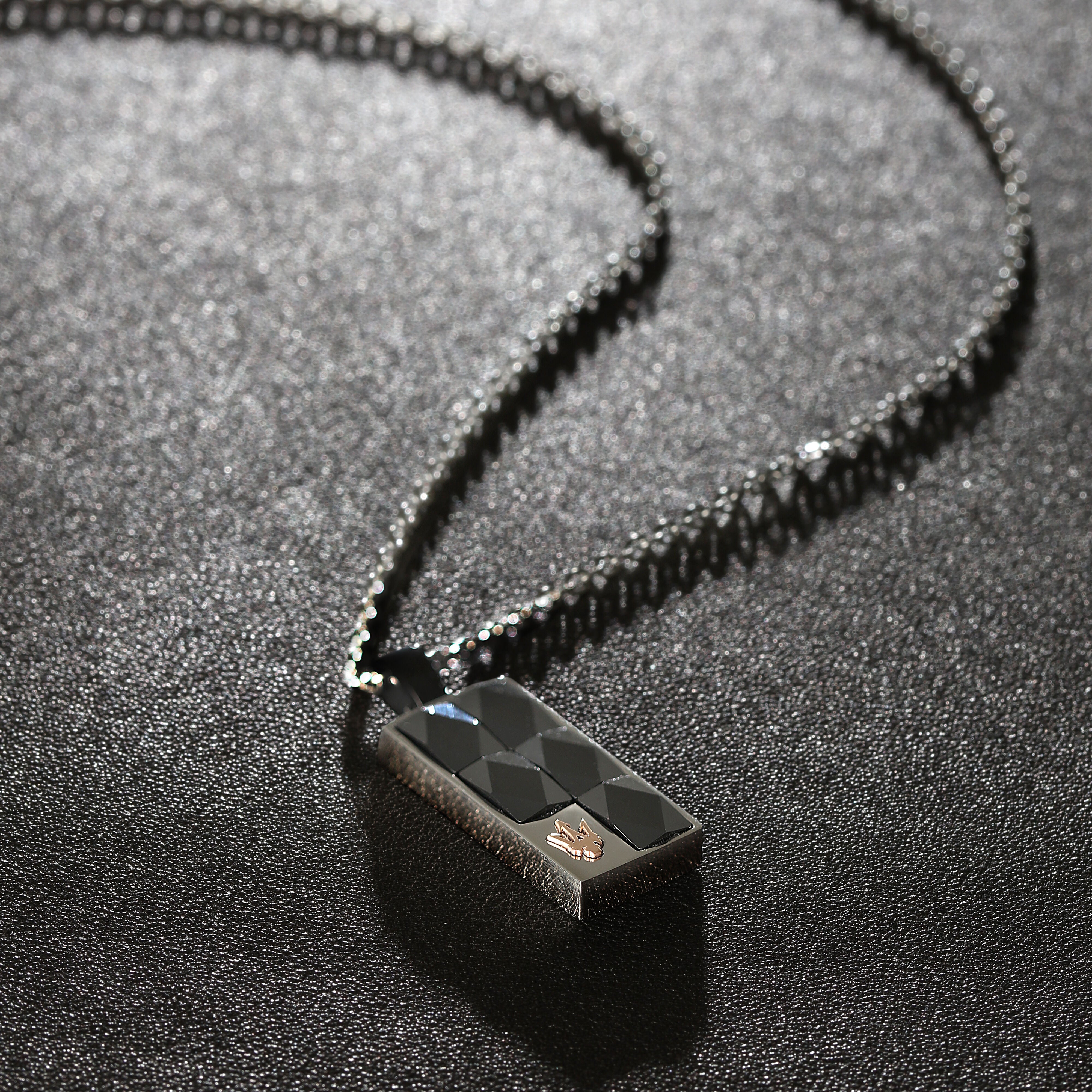 Maserati Ceramic Men's Necklace Jm423Atz27