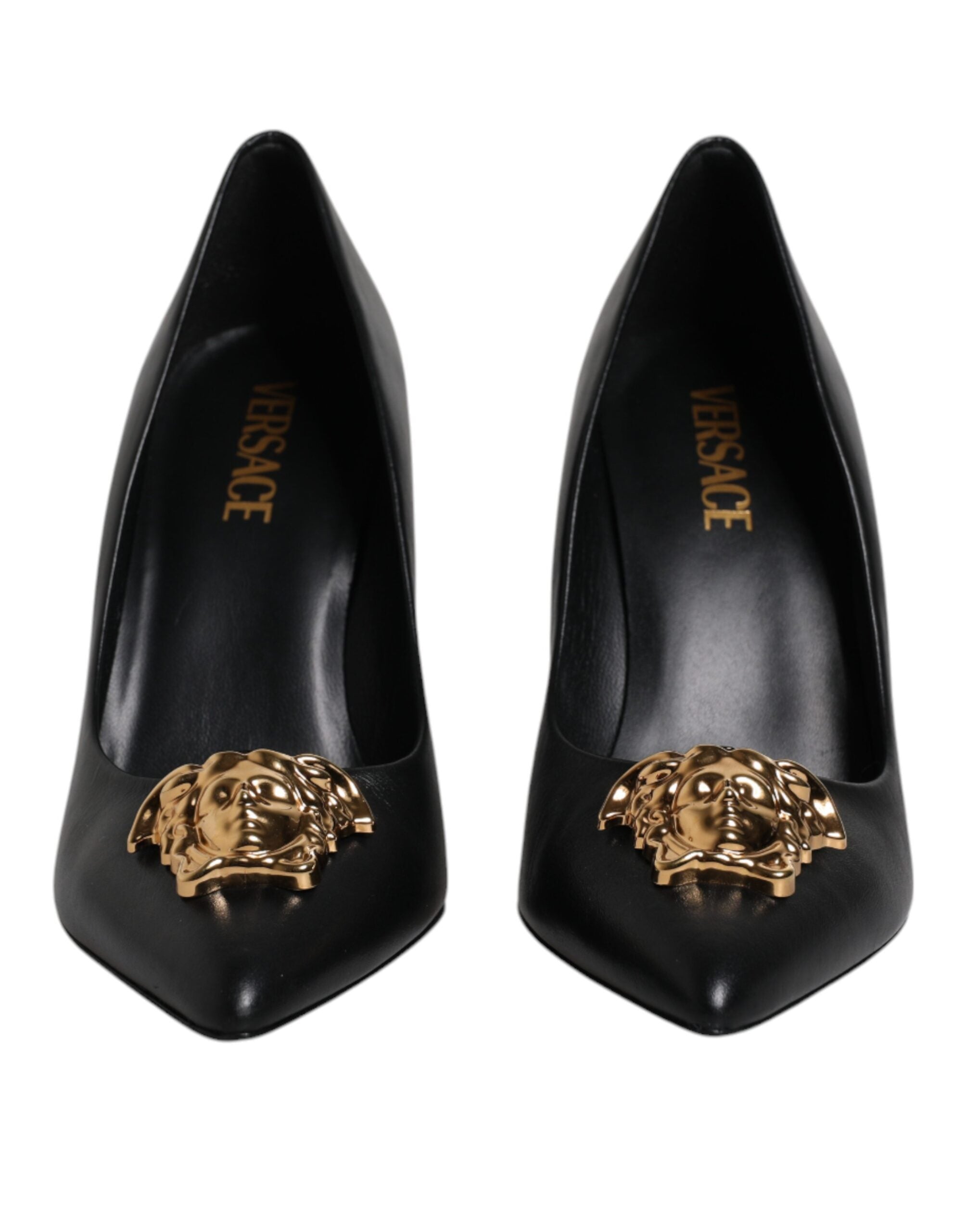 Décolleté Versace Tacco Alto in Pelle Nera, Placca Logo Gold