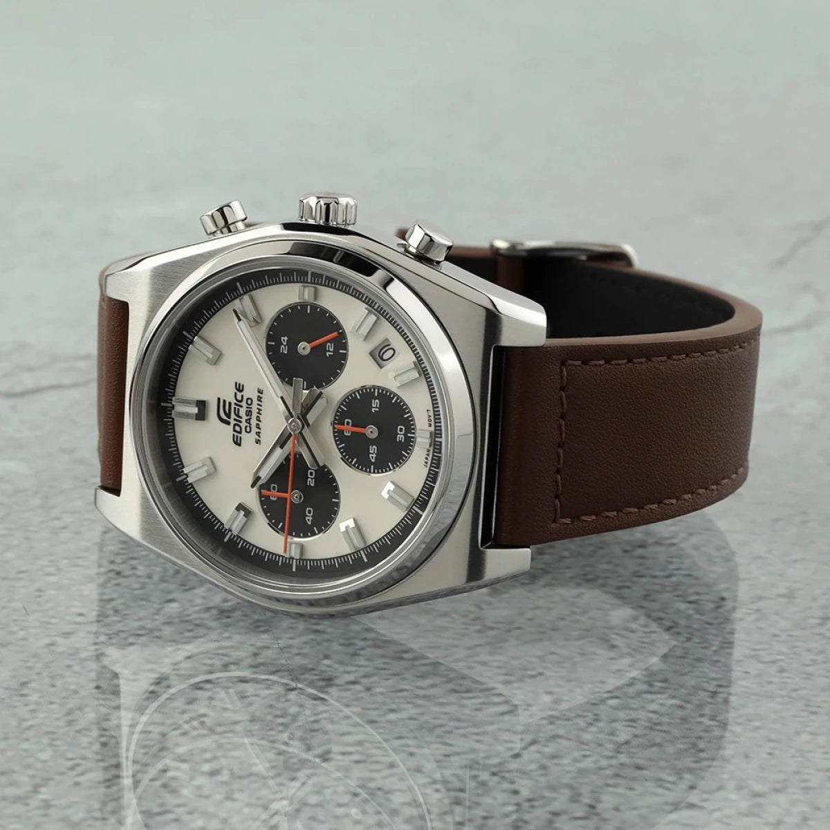 Orologio Casio Edifice EFB-730L-7AVUEF Cronografo in Pelle e Zaffiro