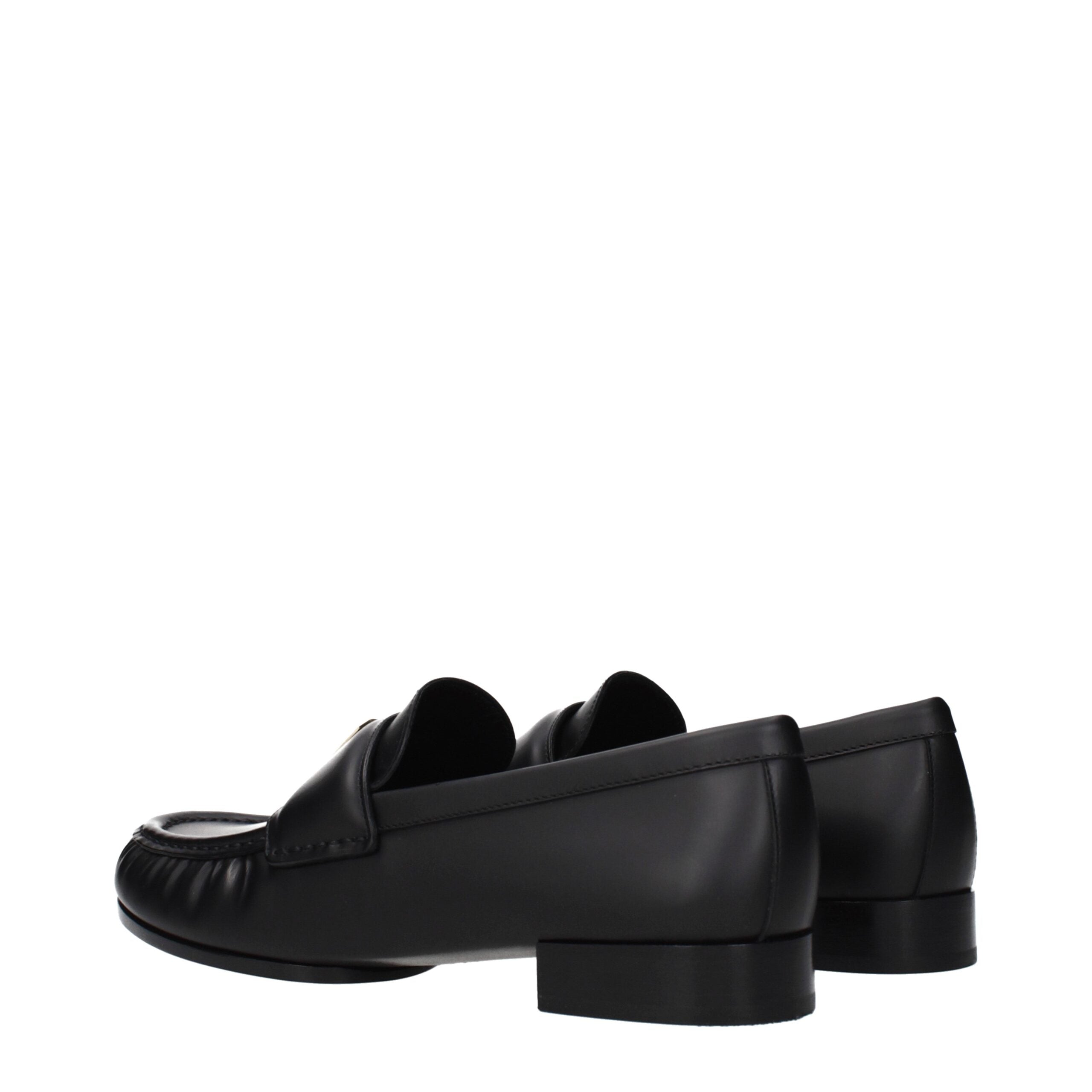 Givenchy Mocassini Slip-On in Pelle Nera con Logo Frontale