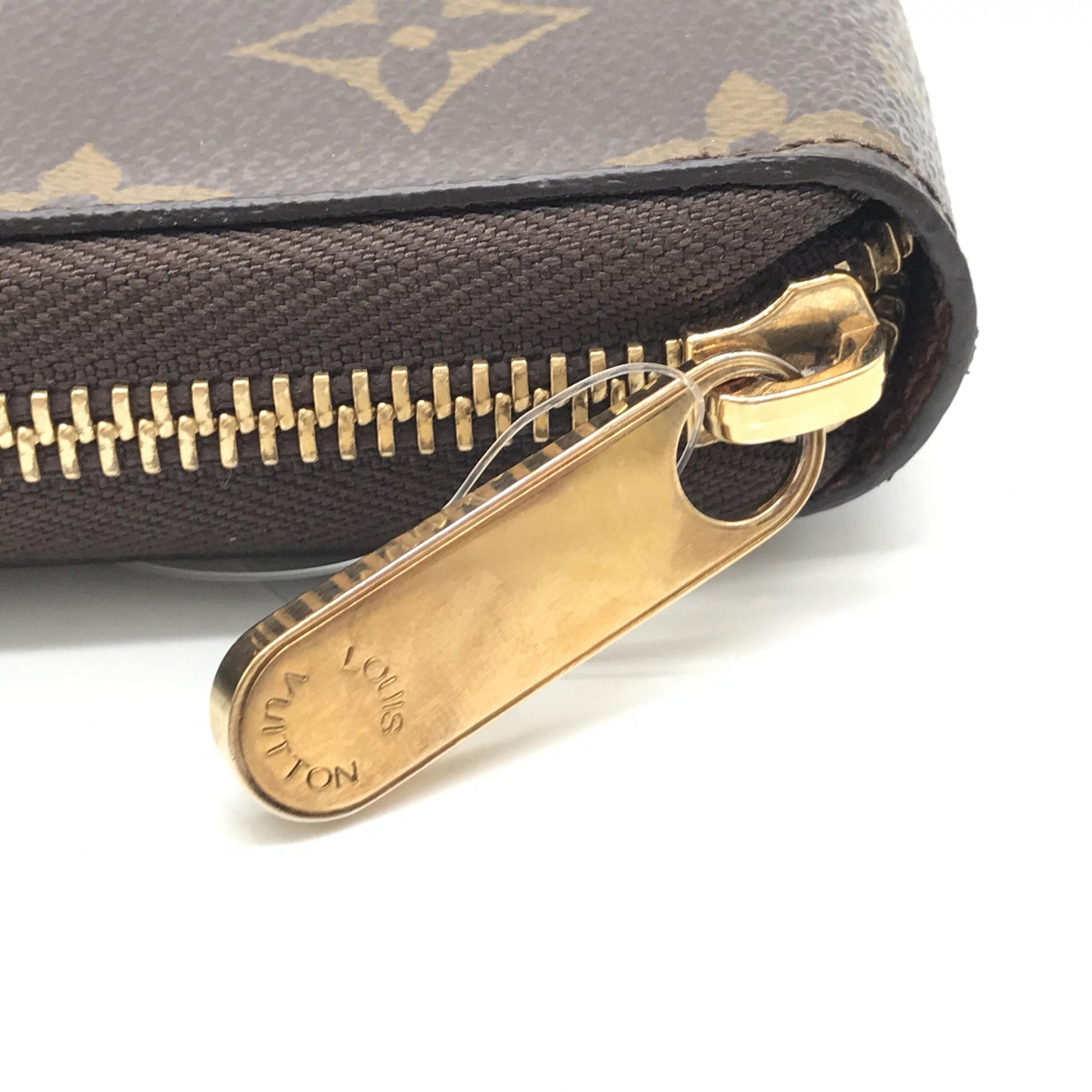 Louis Vuitton Monogram Zippy Wallet