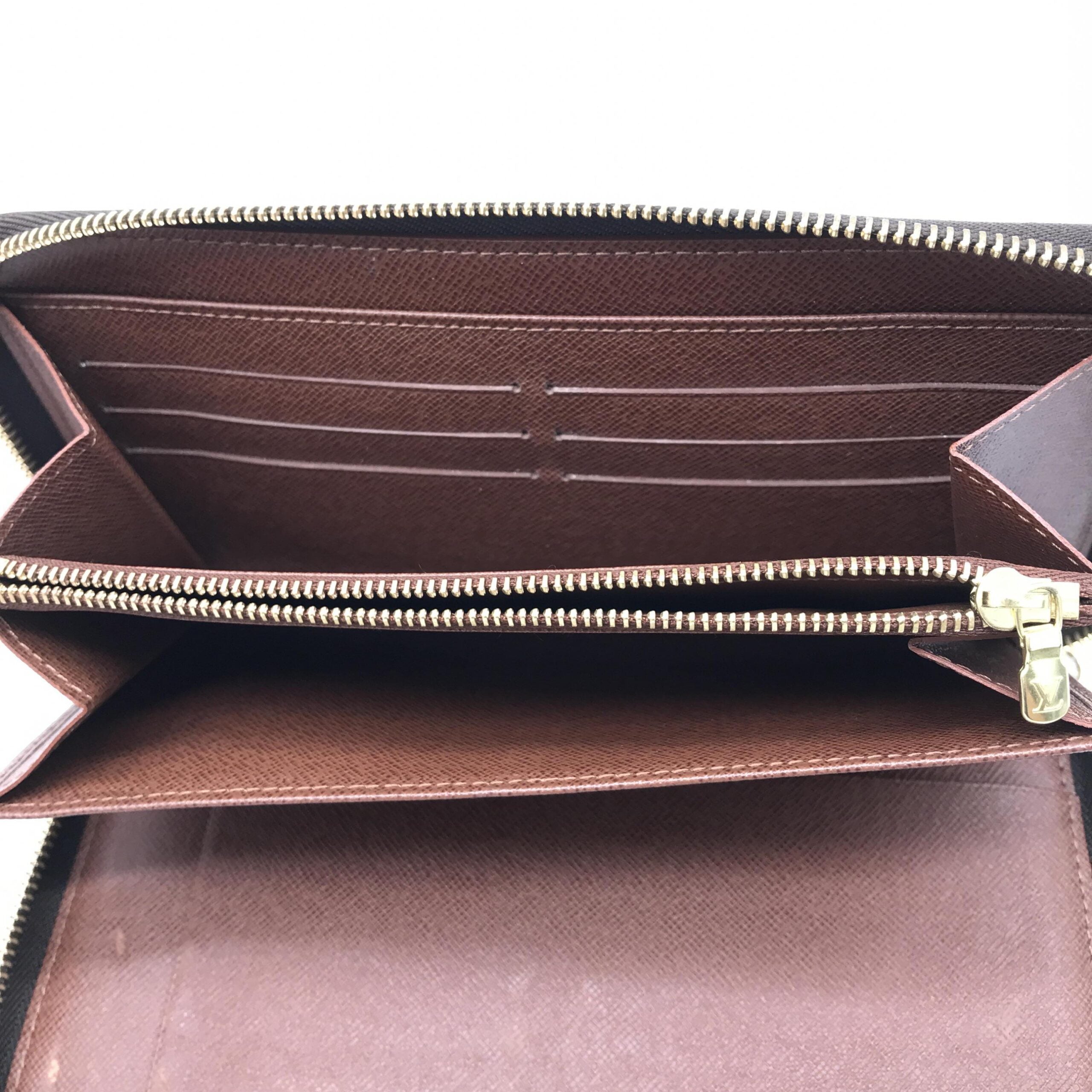 Louis Vuitton Monogram Zippy Wallet