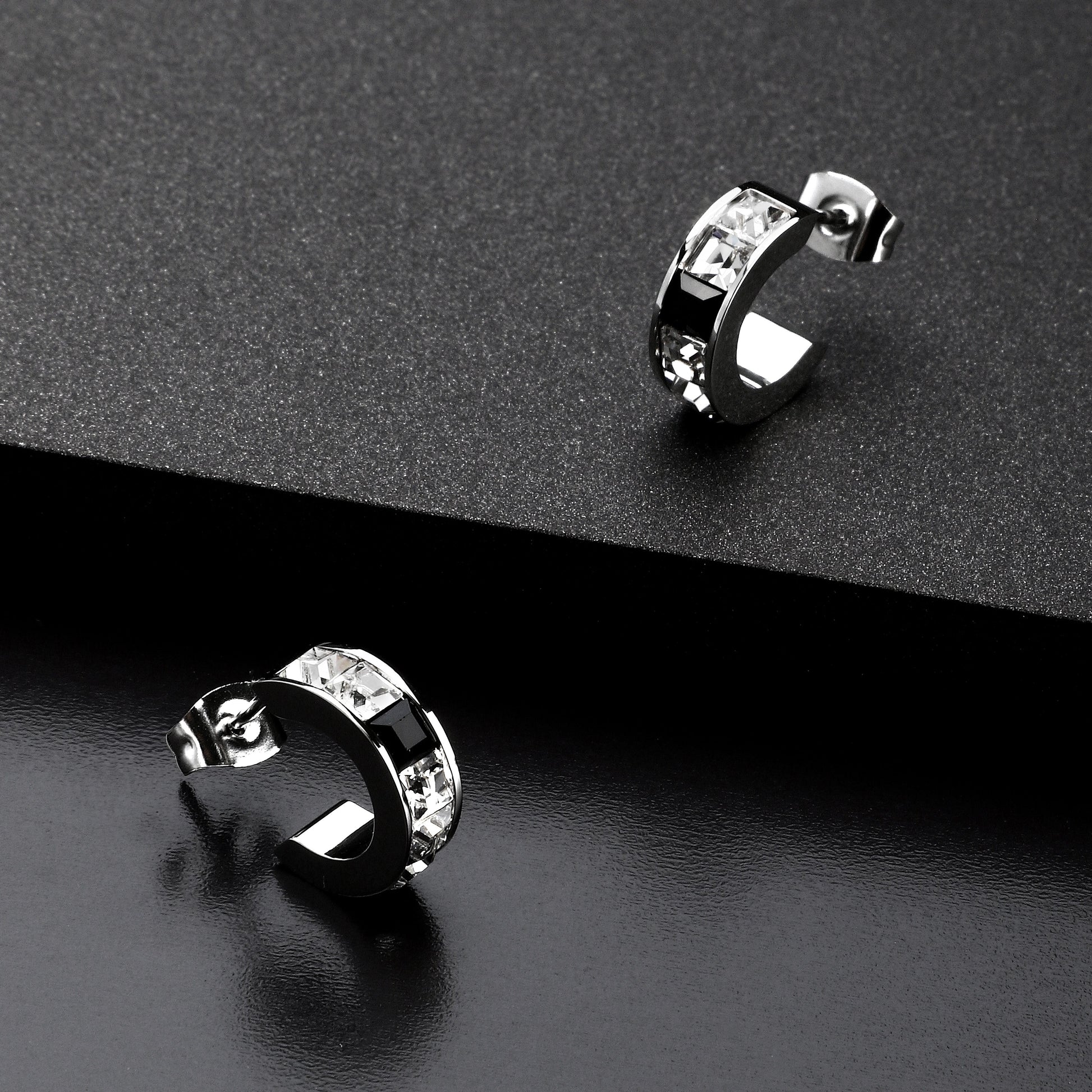 Karl Lagerfeld Crystals Women's Earrings KLAYC38