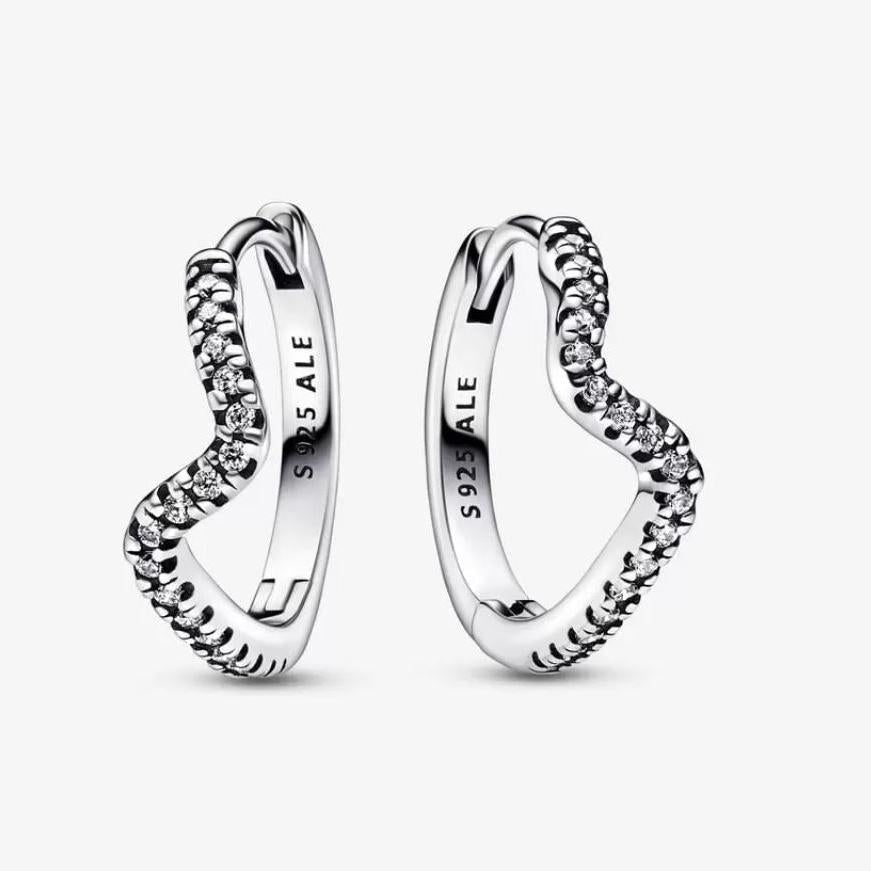 Orecchini a Lobo Cuore Solitario Pavé Blu Pandora 292545C01