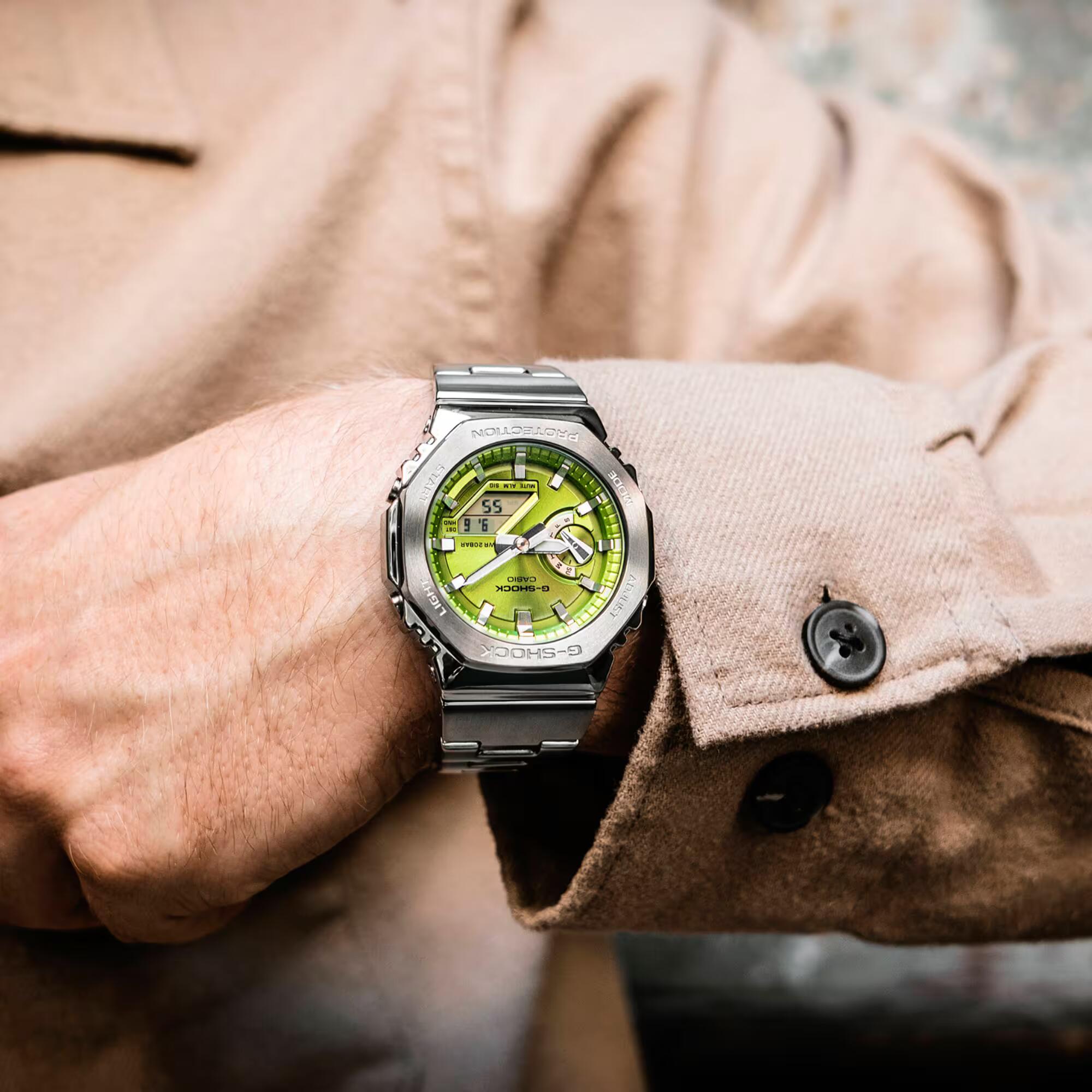 Orologio Casio G-Shock GM-2110D-3AER CasiOak Metallo Verde