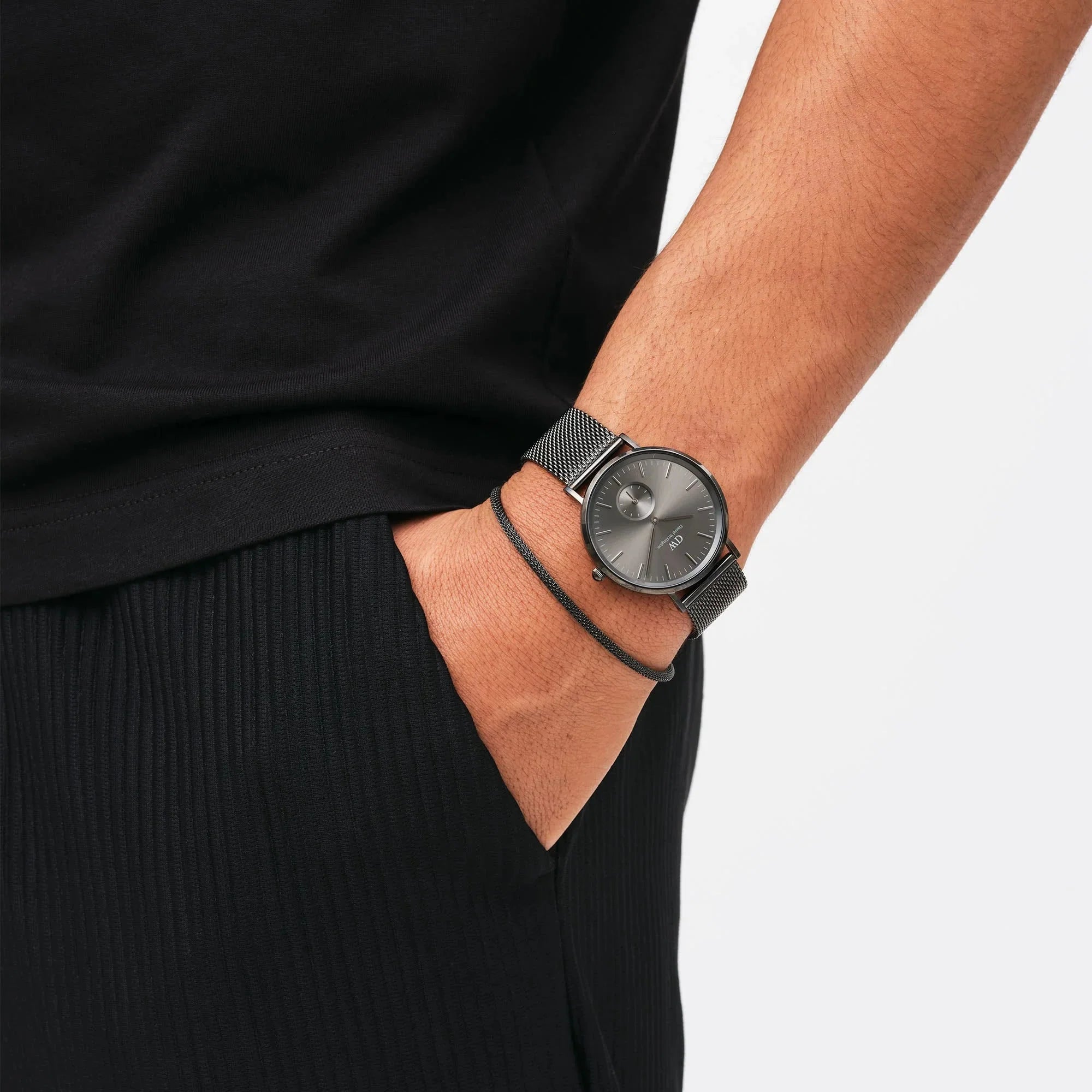 Daniel Wellington Classic Mesh Graphite Dw00100712 watch
