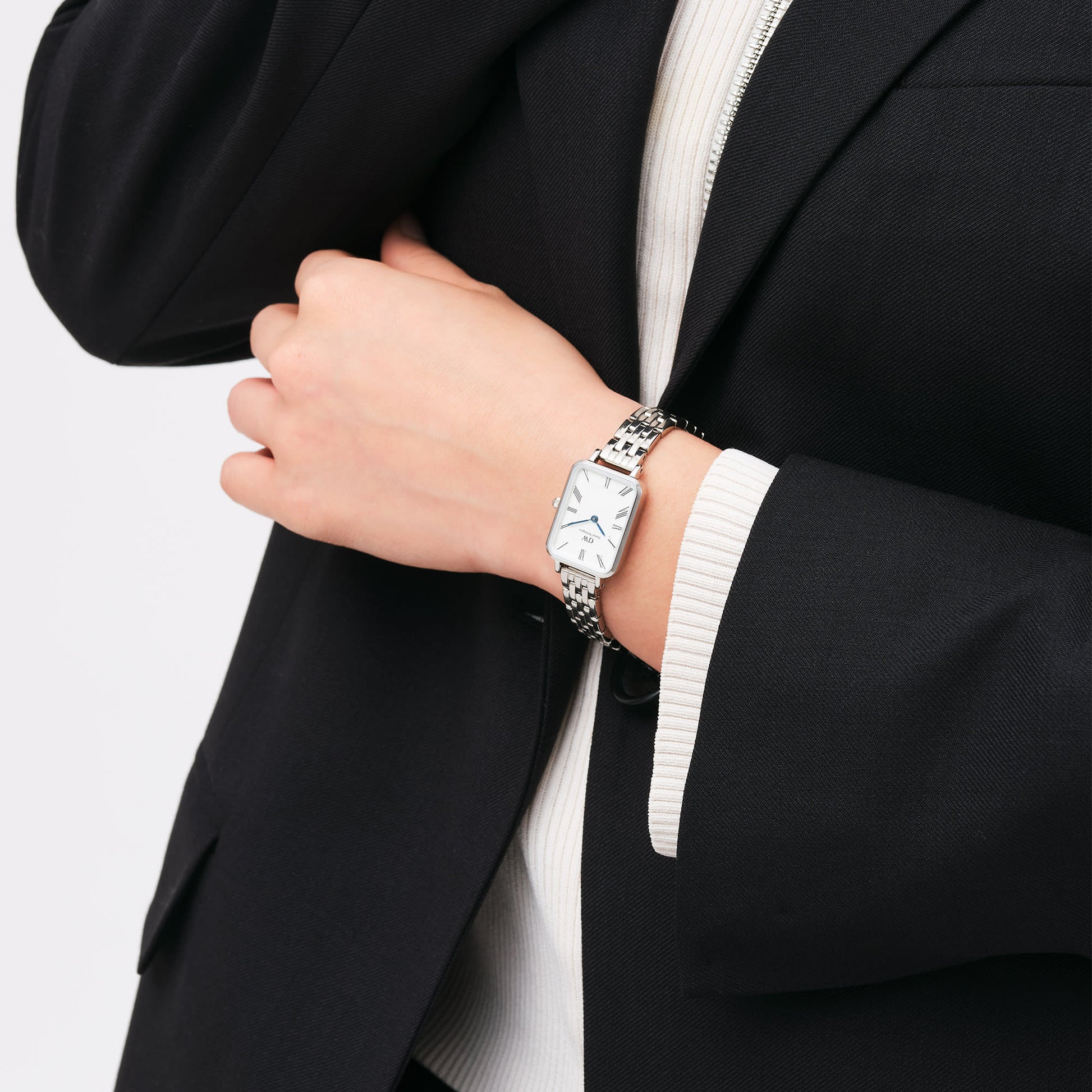 Daniel Wellington Quadro Roman Numerals 5-Link Dw00100691 watch