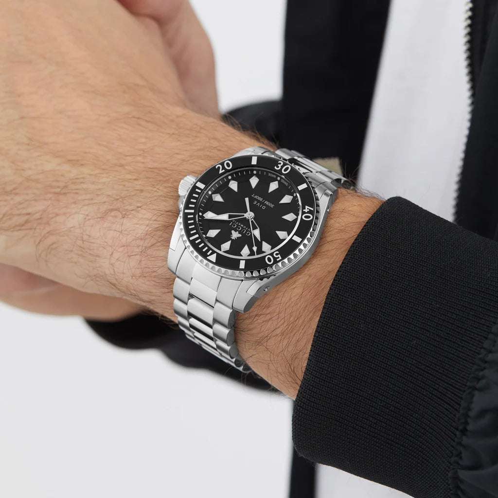 Orologio Gucci Dive YA136353 Automatico Swiss Made 300 metri