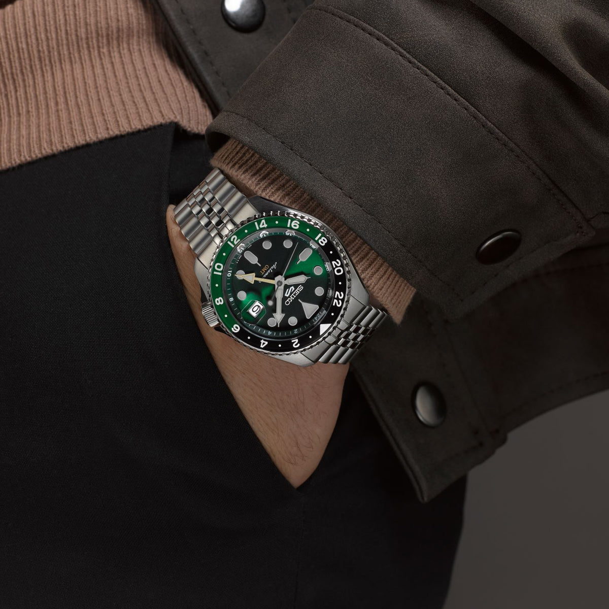 Orologio Seiko 5 Sports GMT Automatico Mid-Size Ghiera Grigia