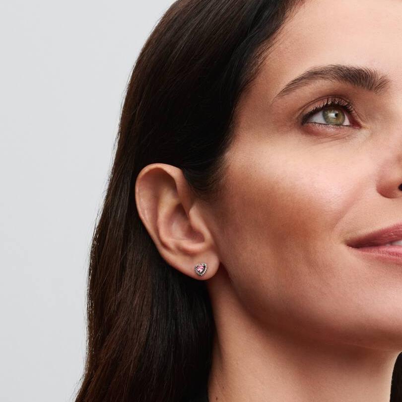 Pandora Orecchini Cuori in Rilievo Rosa 298427C02