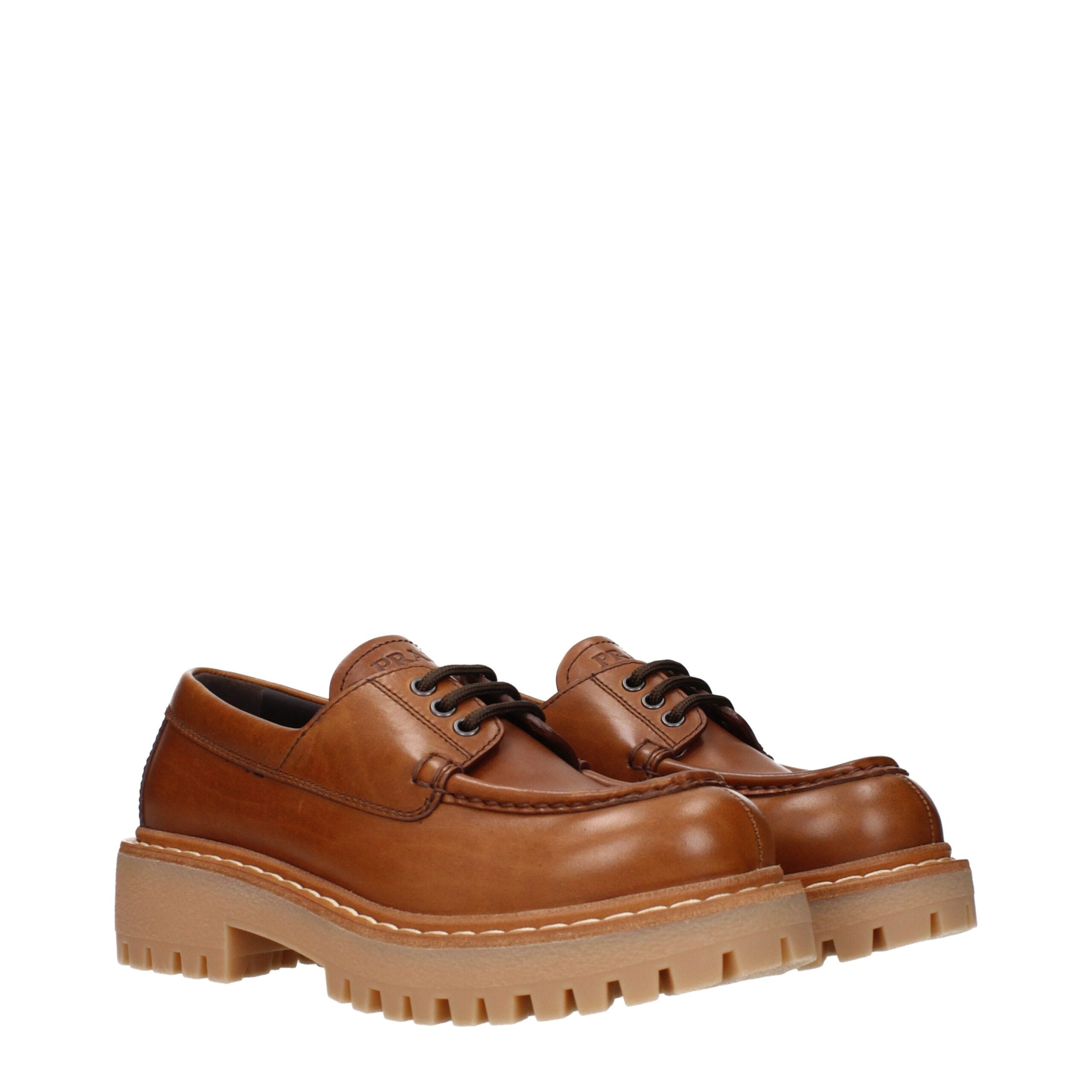 Prada Derby Marrone in Pelle con Logo e Effetto Vintage