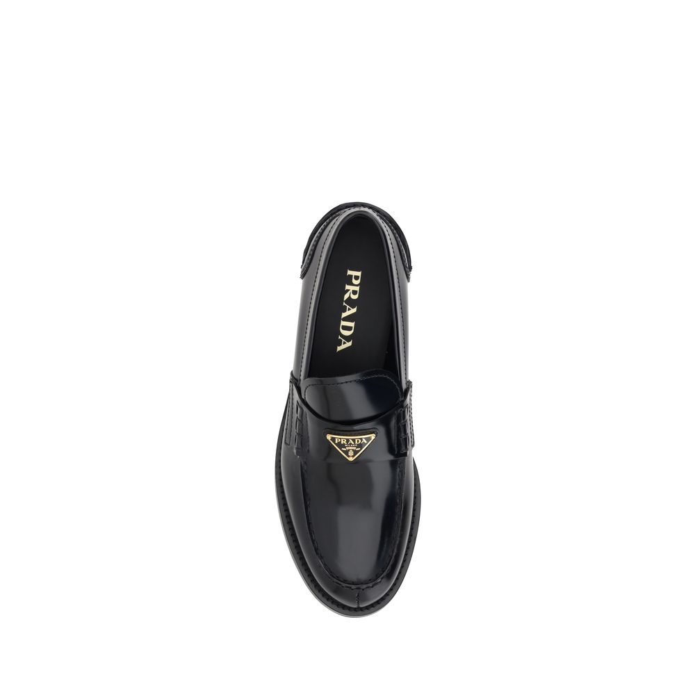 Prada Loafer Neri in Pelle con Tacco a Blocco e Logo Triangolo