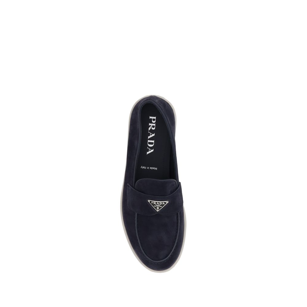 Prada Mocassini Blu in Camoscio con Logo Triangolo Iconico