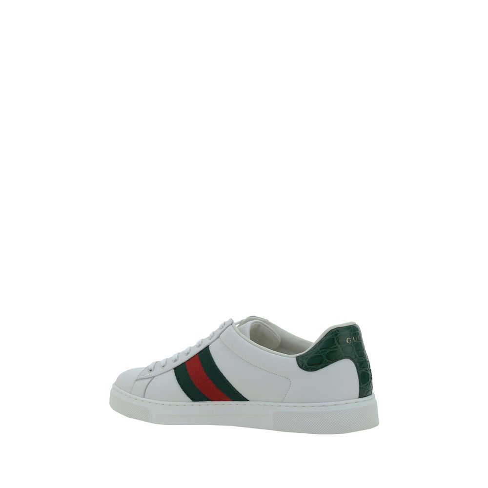 Sneakers Gucci Bianche in Pelle con Fasce Laterali Iconiche e Logo Posteriore